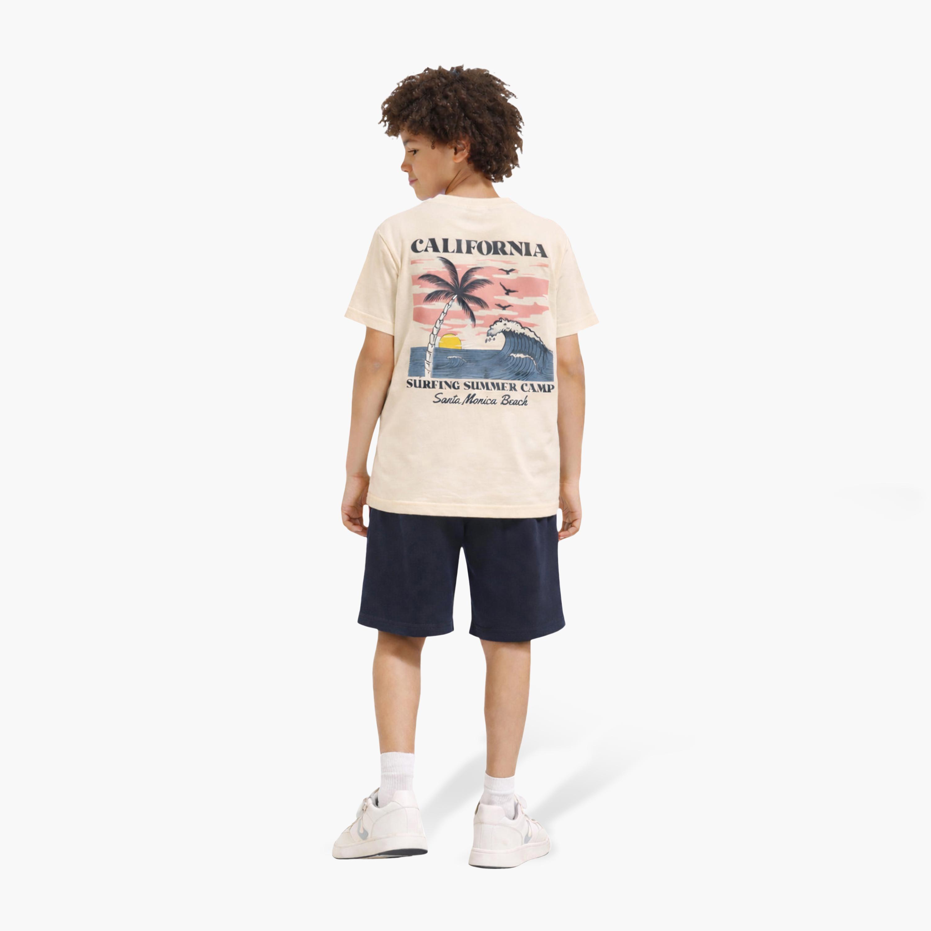تيشيرت بقصة ريلاكسد فيت وأكمام نصفية بطبعة كاليفورنيا غرافيك من فيكتور أند جين-boys-clothing-tshirtsandpolos-image-2