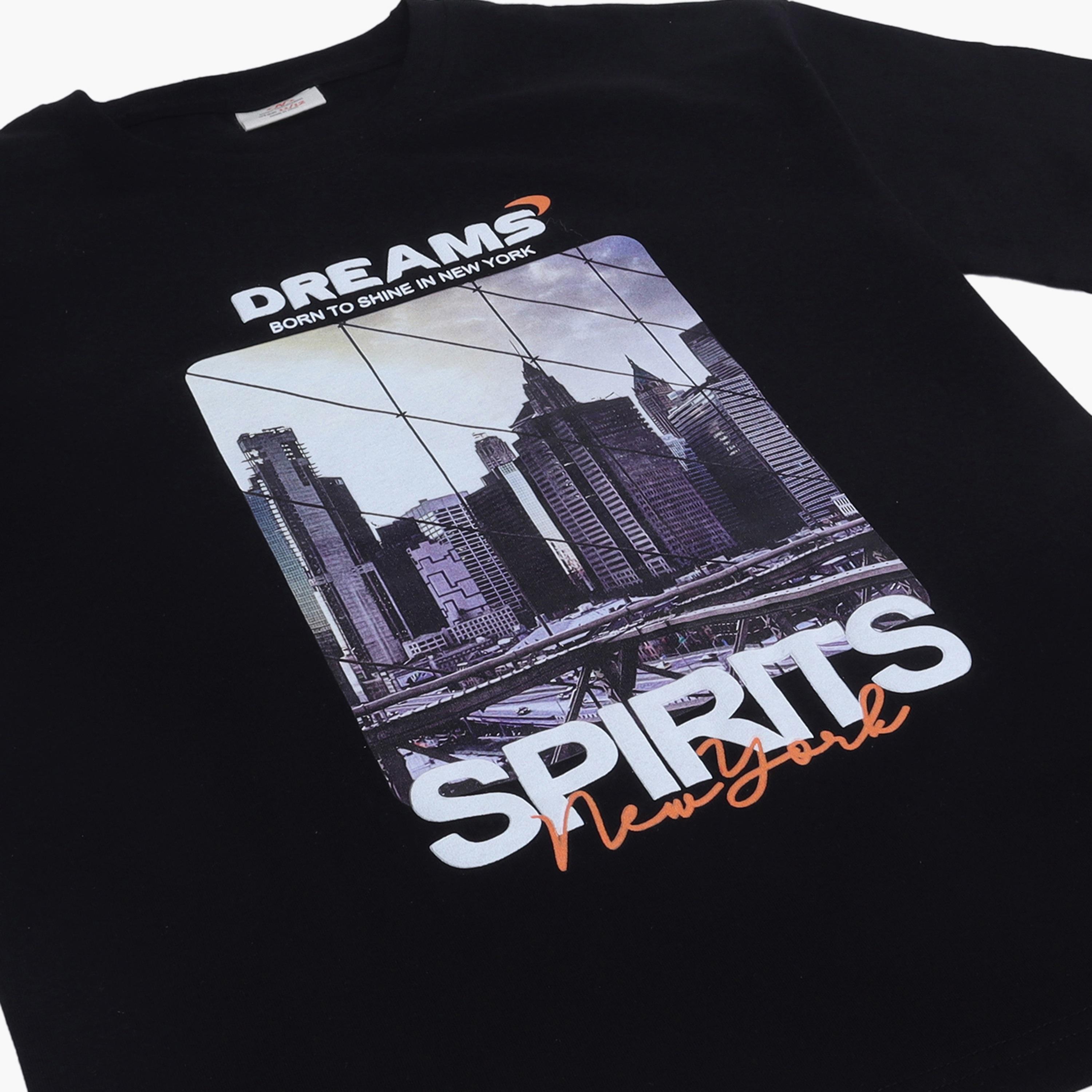 طقم مكون من تيشيرت بطبعة "Dreams Sprints" وشورت قطعتين من فيكتور آند جين-boys-clothing-setsandcoords-image-7