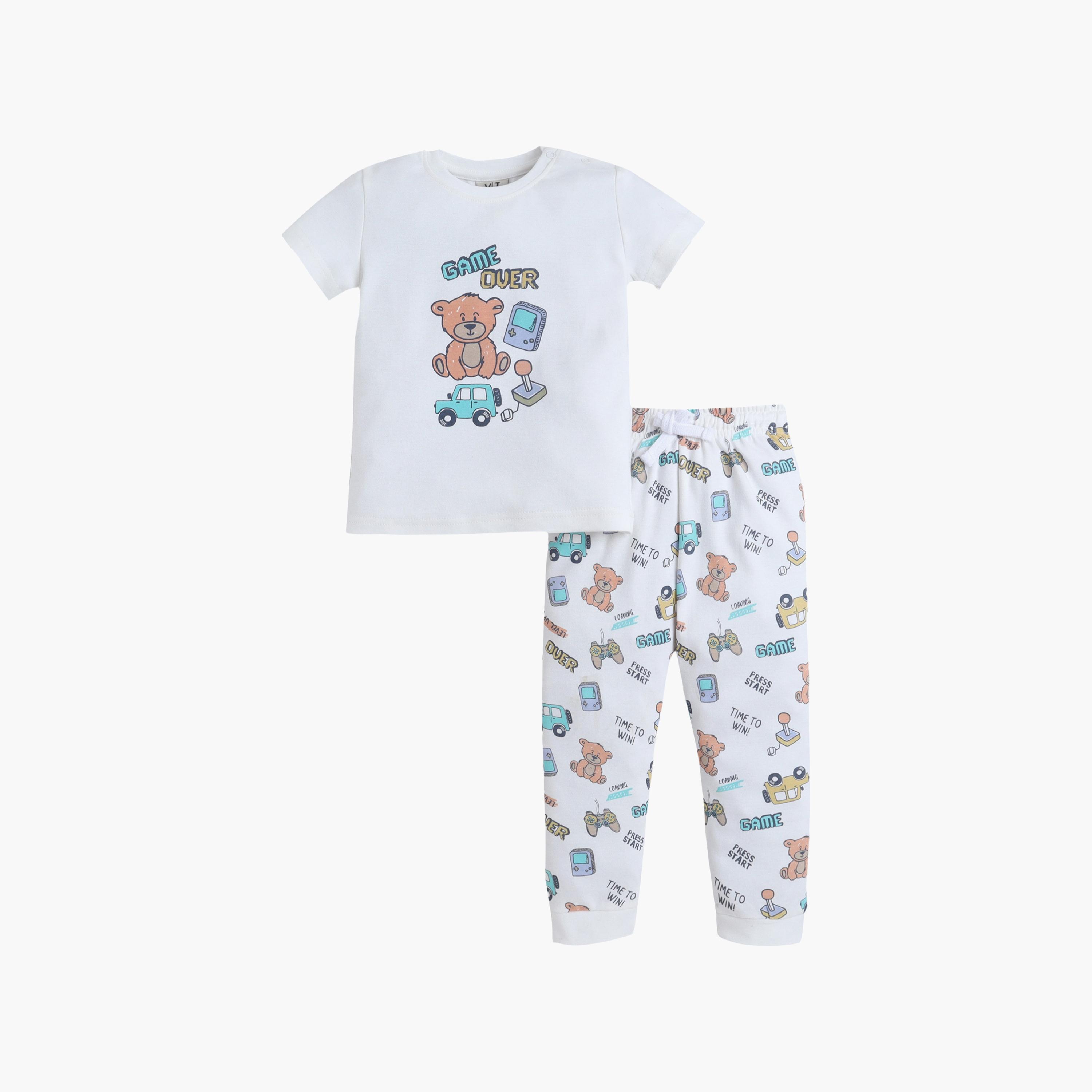 طقم تي شيرت قطني وبيجامة بطبعة تيدي بير من فيكتور آند جين-boys-clothing-setsandcoords-image-2