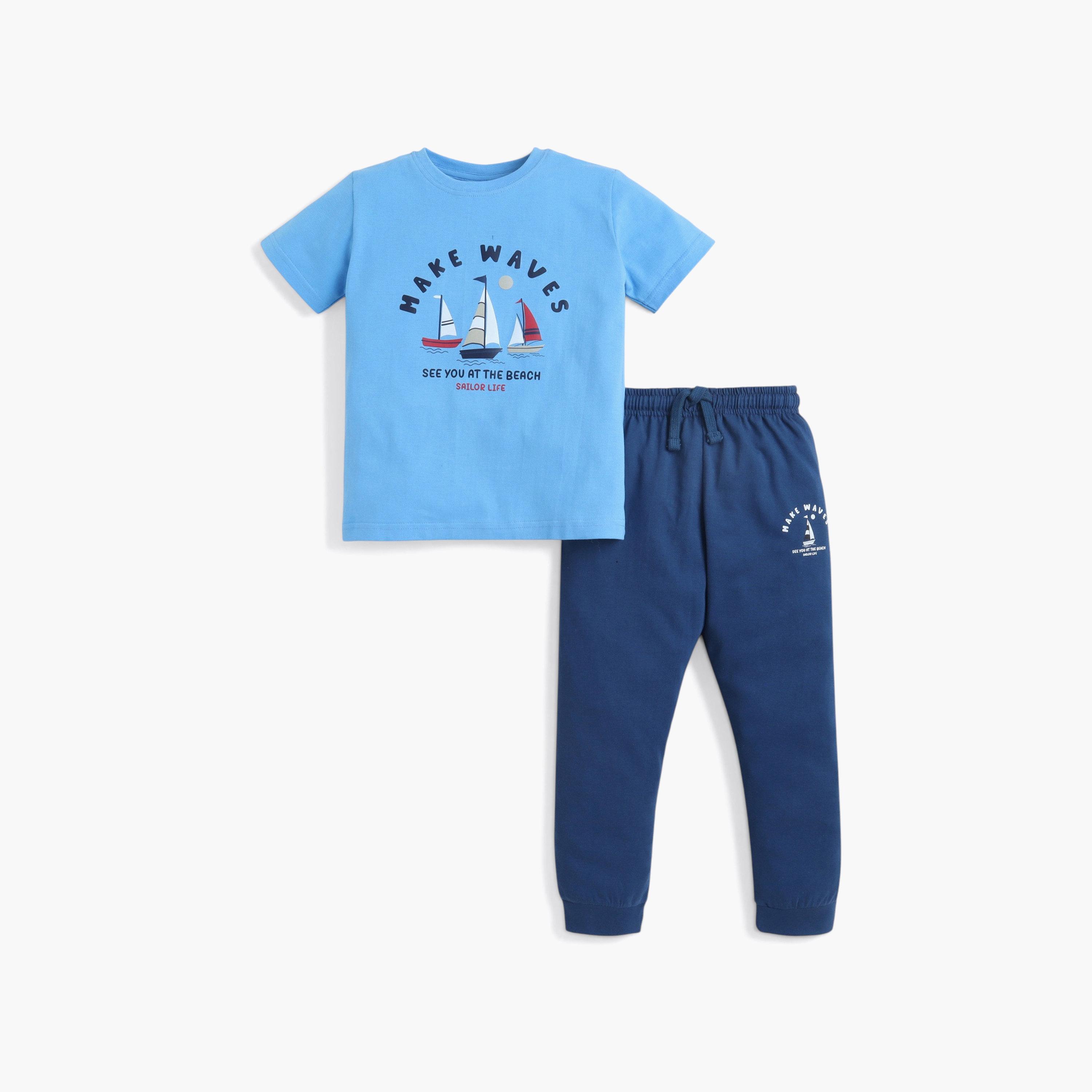 طقم تيشيرت بطبعة جرافيك "ميك ويفز" وأكمام قصيرة وبنطلون جوجر من فيكتور آند جين-boys-clothing-setsandcoords-image-3