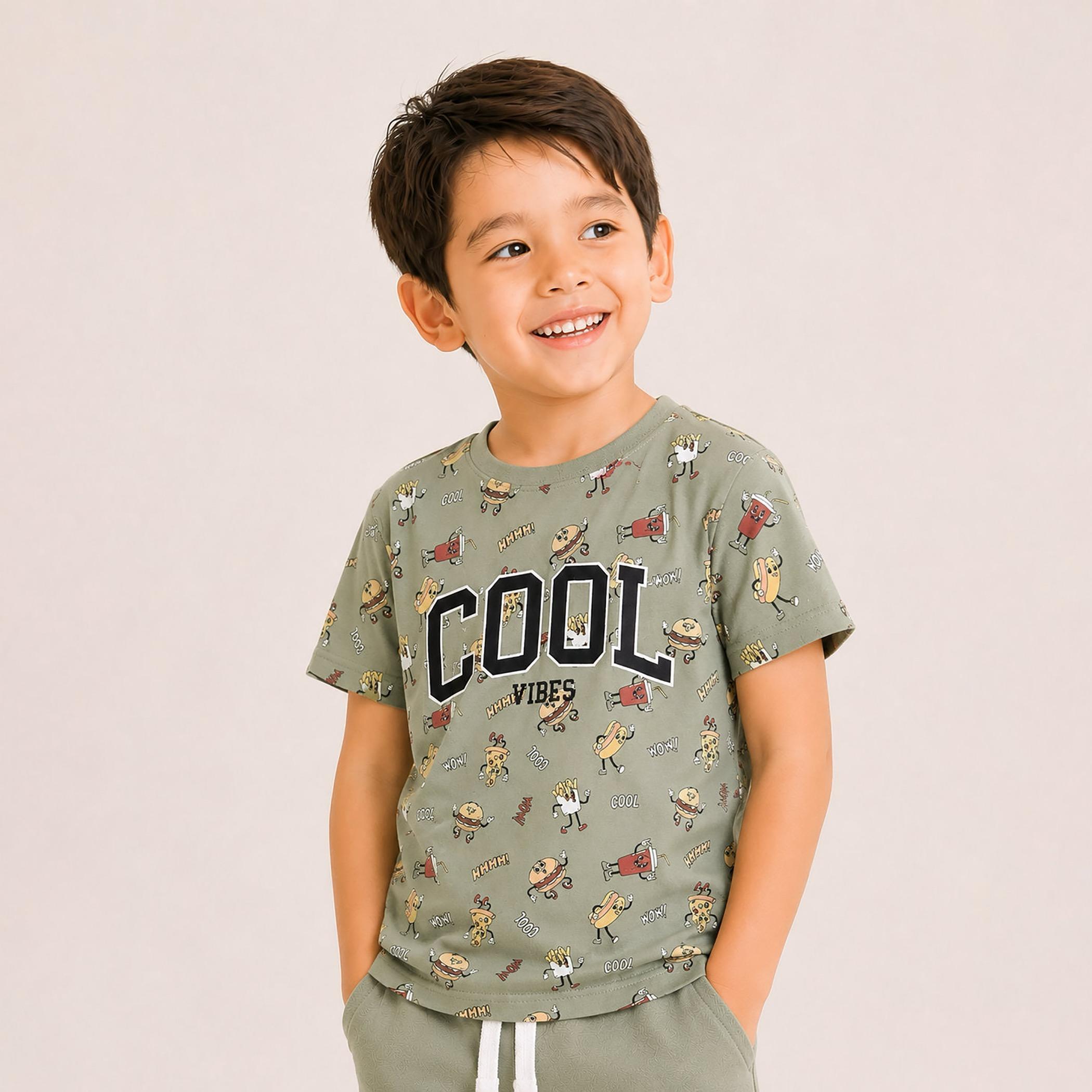 طقم تيشيرت بطبعة "كول" وأكمام قصيرة وشورت من فيكتور آند جين-boys-clothing-setsandcoords-image-3