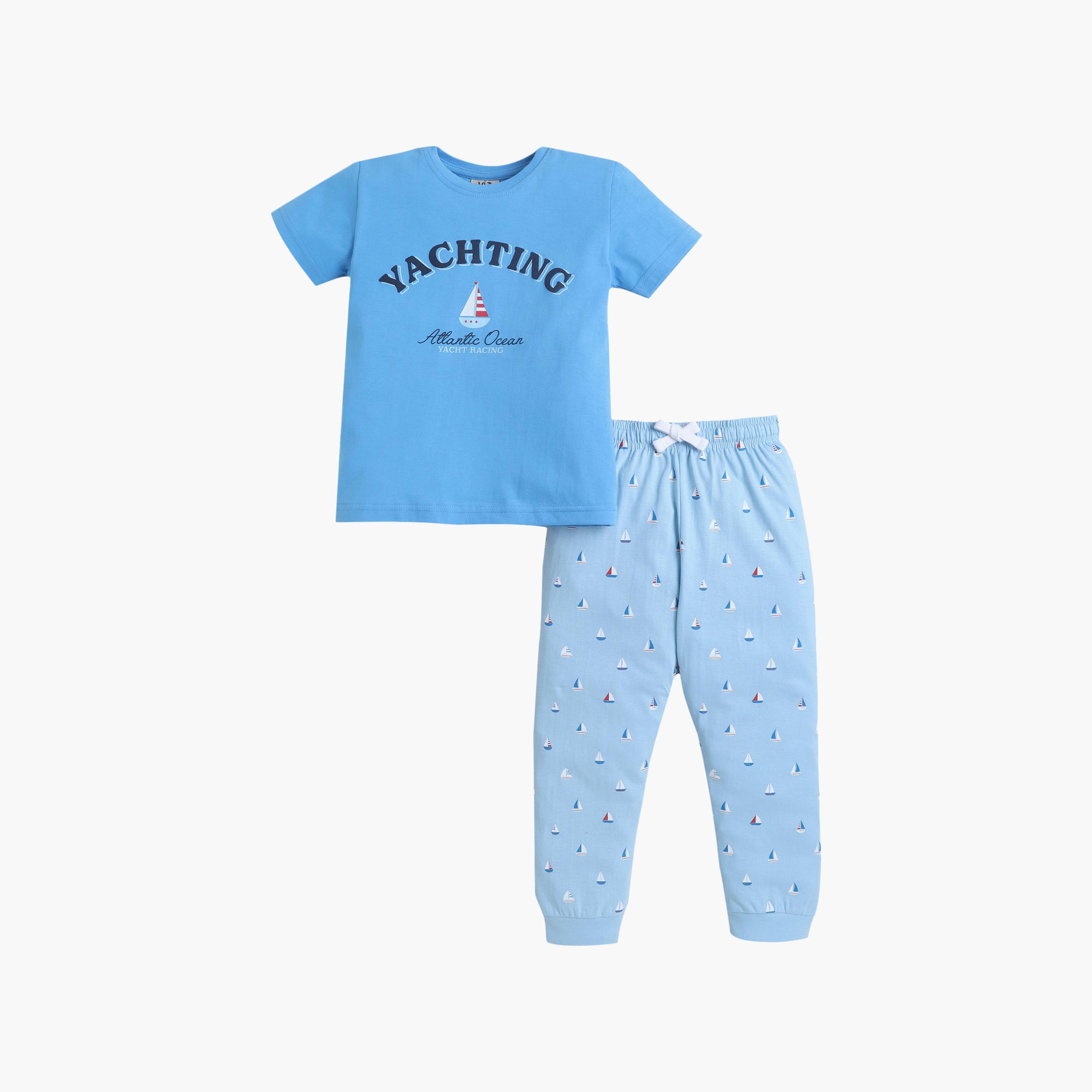 طقم تي شيرت قطني وبيجامة برسومات يخوت من فيكتور آند جين-boys-clothing-setsandcoords-image-2