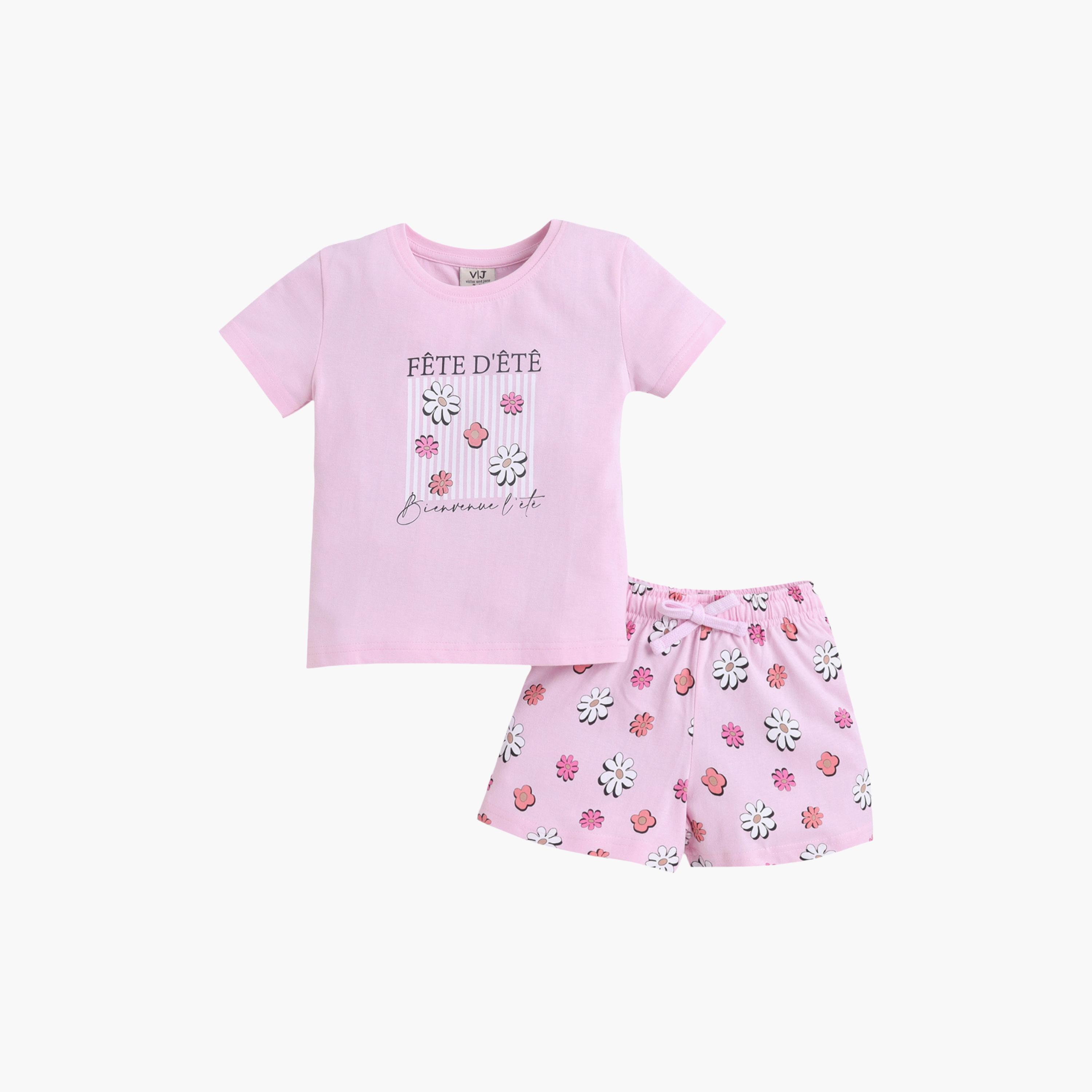 طقم تي شيرت قطني وشورت بطبعة زهور من فيكتور آند جين-baby-girls-clothing-setsandcoords-image-2