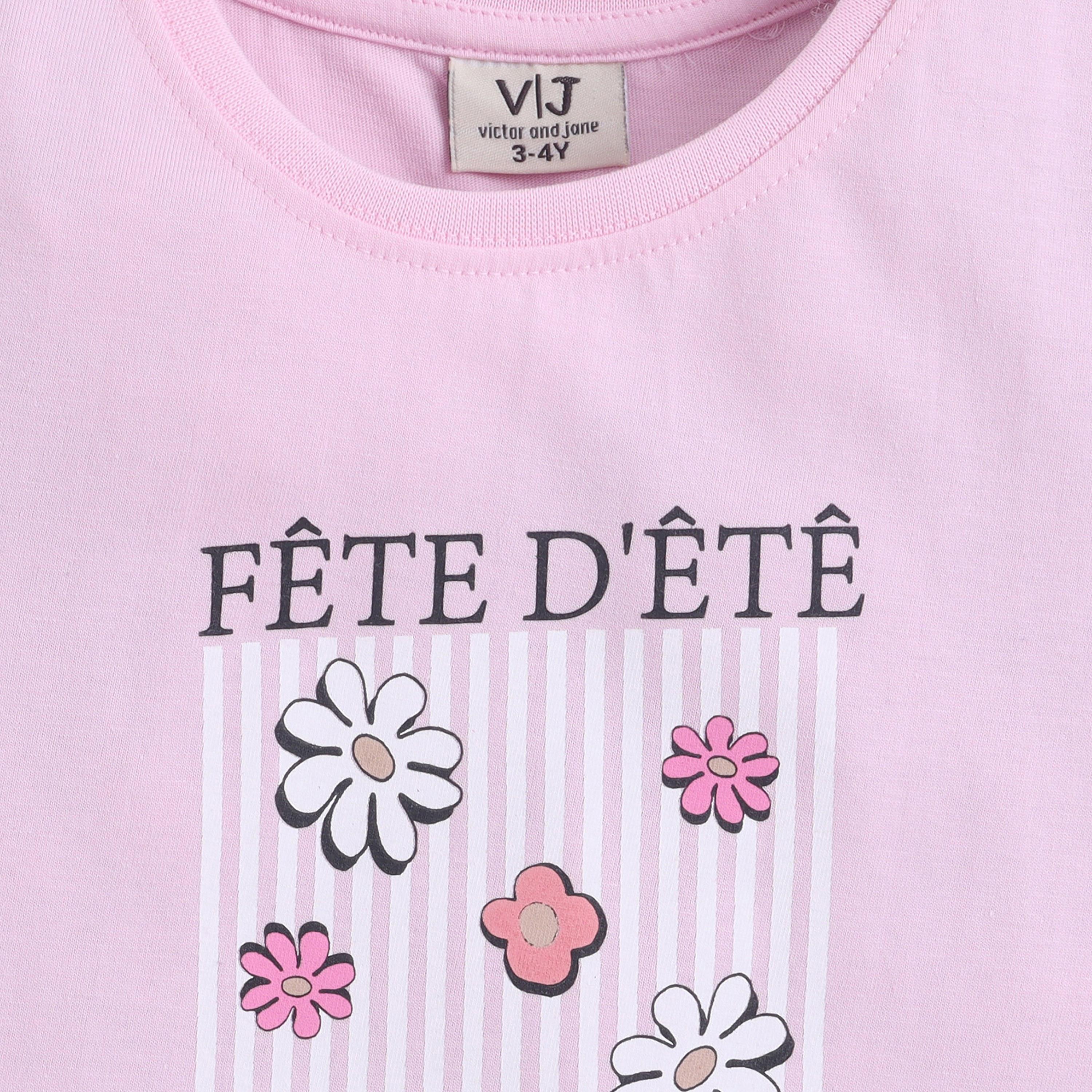 طقم تي شيرت قطني وشورت بطبعة زهور من فيكتور آند جين-baby-girls-clothing-setsandcoords-image-6