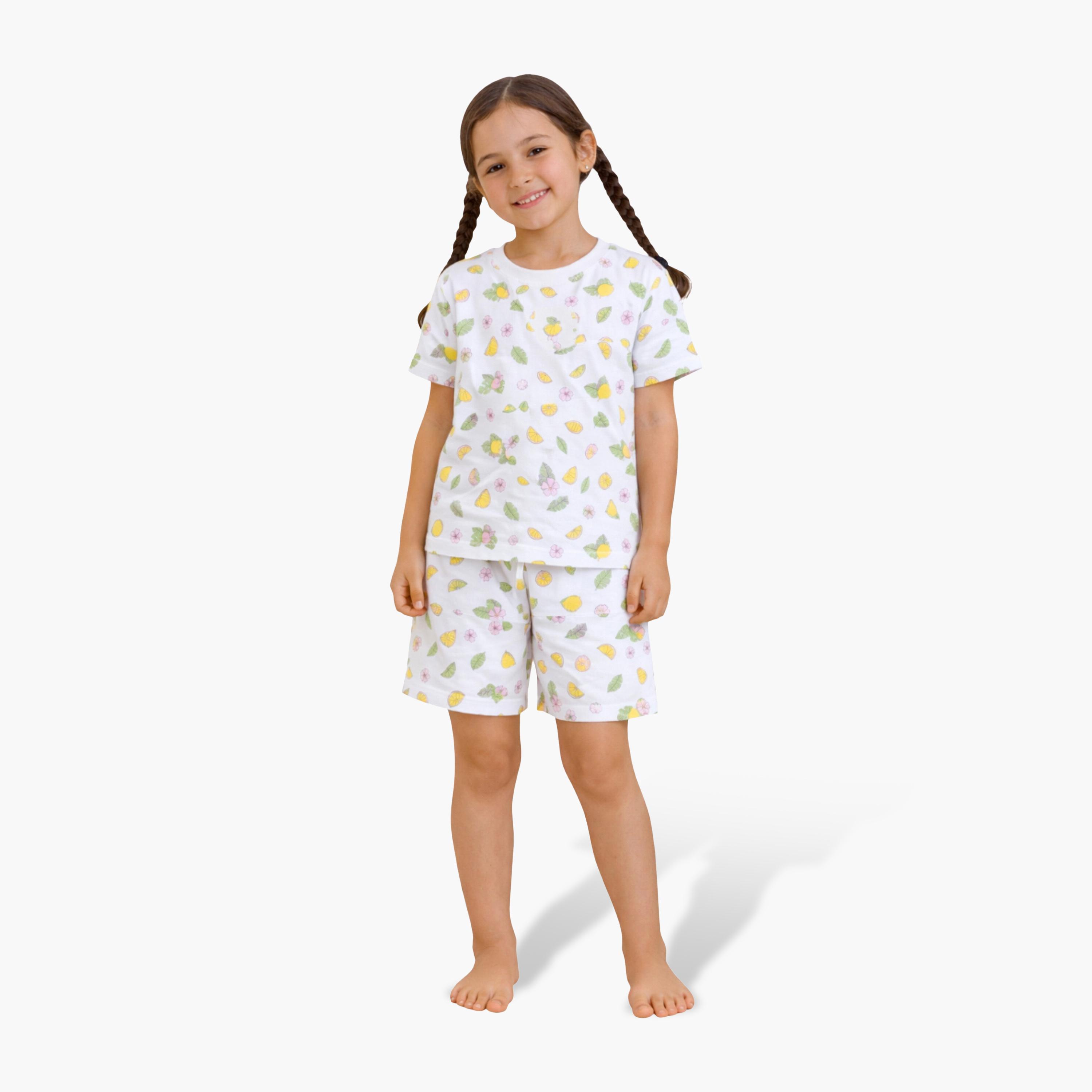طقم تي شيرت قطني وشورت بطبعة ليمون من فيكتور آند جين-baby-girls-clothing-setsandcoords-image-1