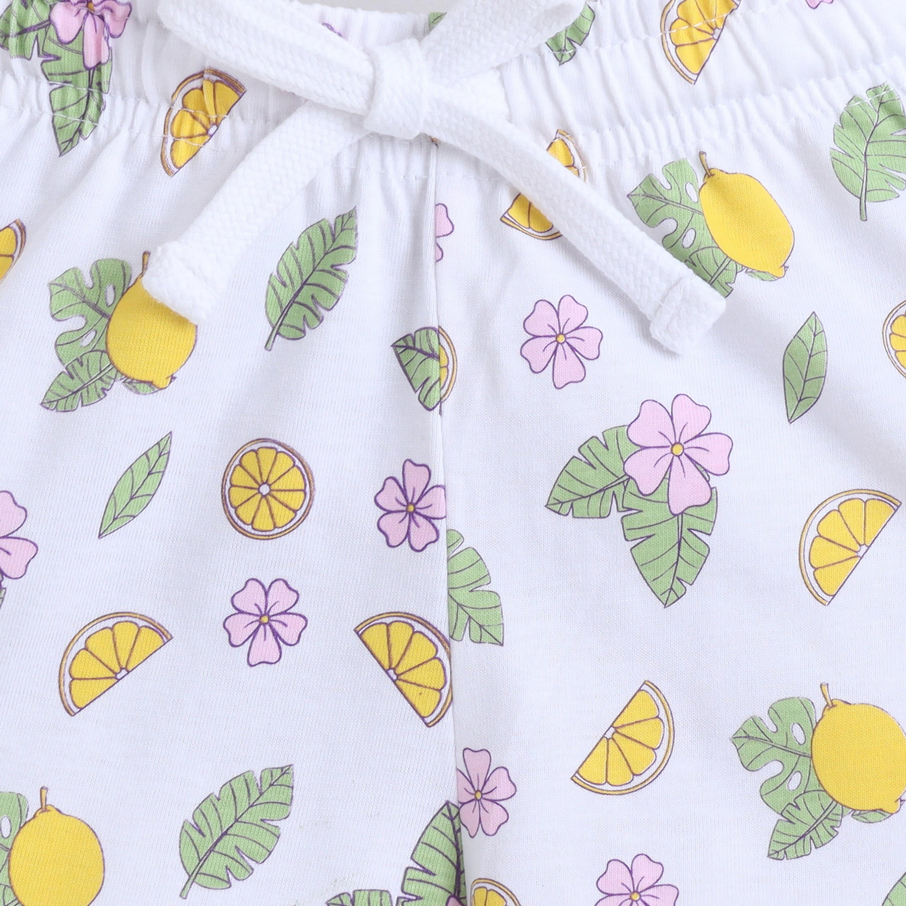 طقم تي شيرت قطني وشورت بطبعة ليمون من فيكتور آند جين-baby-girls-clothing-setsandcoords-image-7