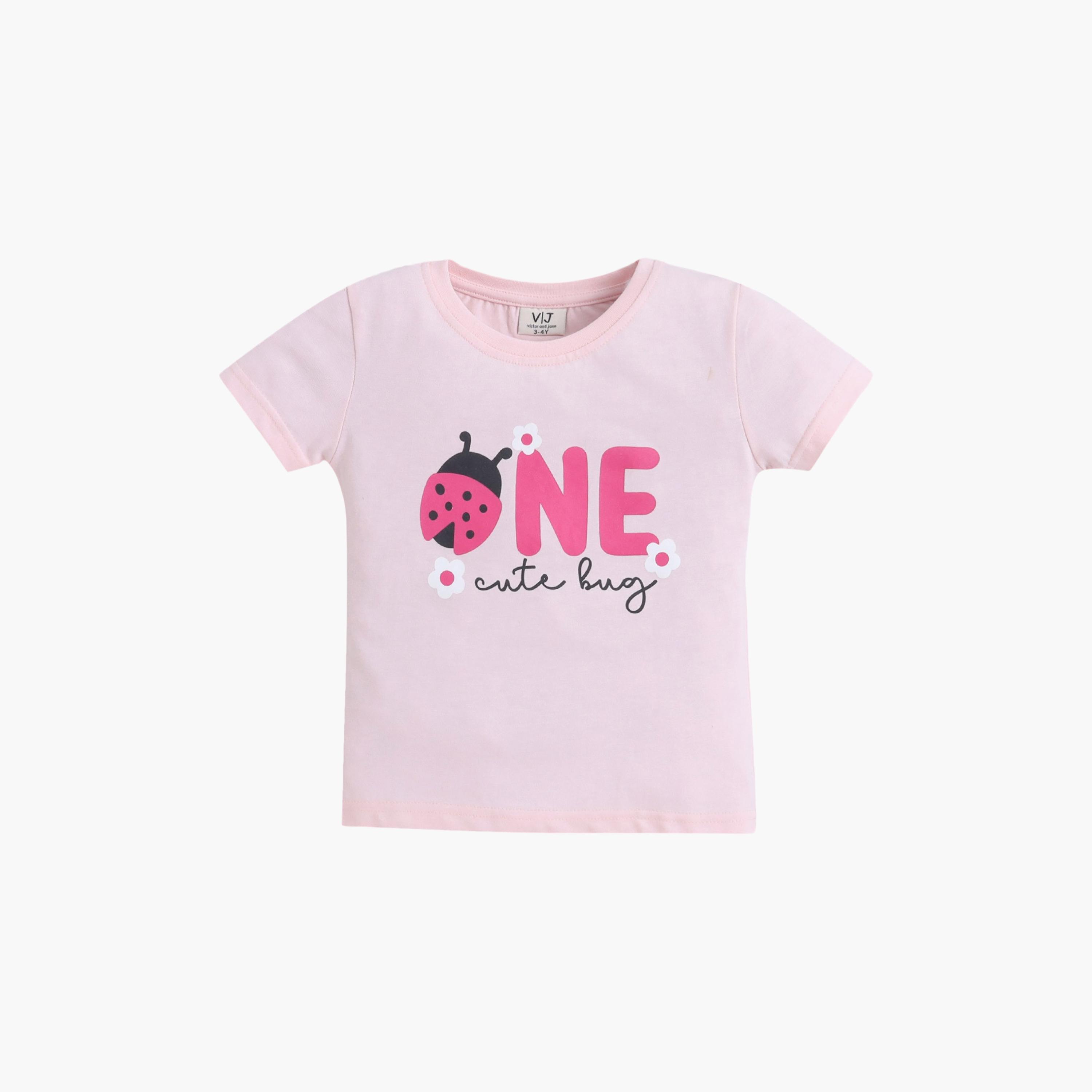 طقم تي شيرت قطني وبيجامة بطبعة كلمة "ONE" من فيكتور آند جين-baby-girls-clothing-setsandcoords-image-3