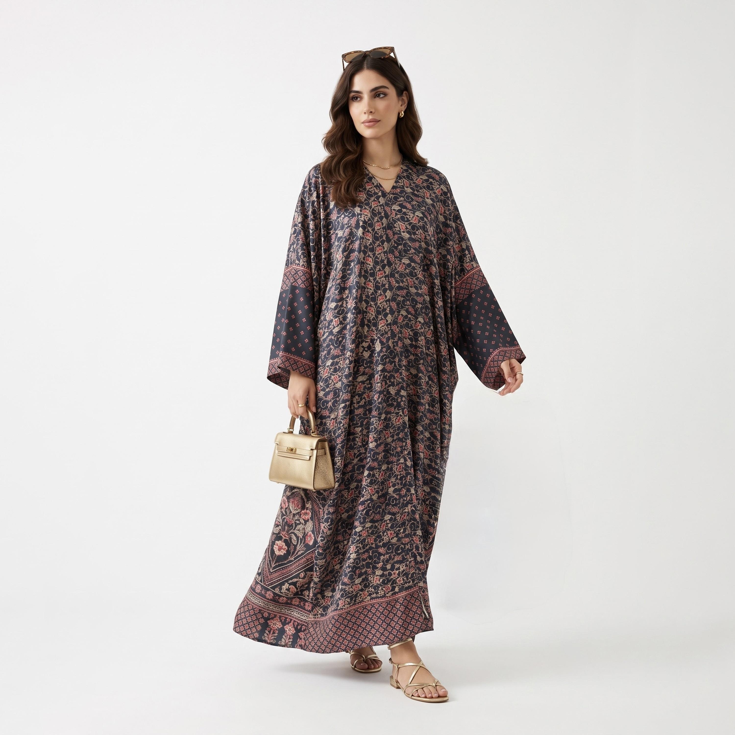 عباية حريمي بأكمام واسعة وطبعة كاملة باللون الأزرق مع حجاب من حديث المدينة-women-arabicclothing-abayas-image-2