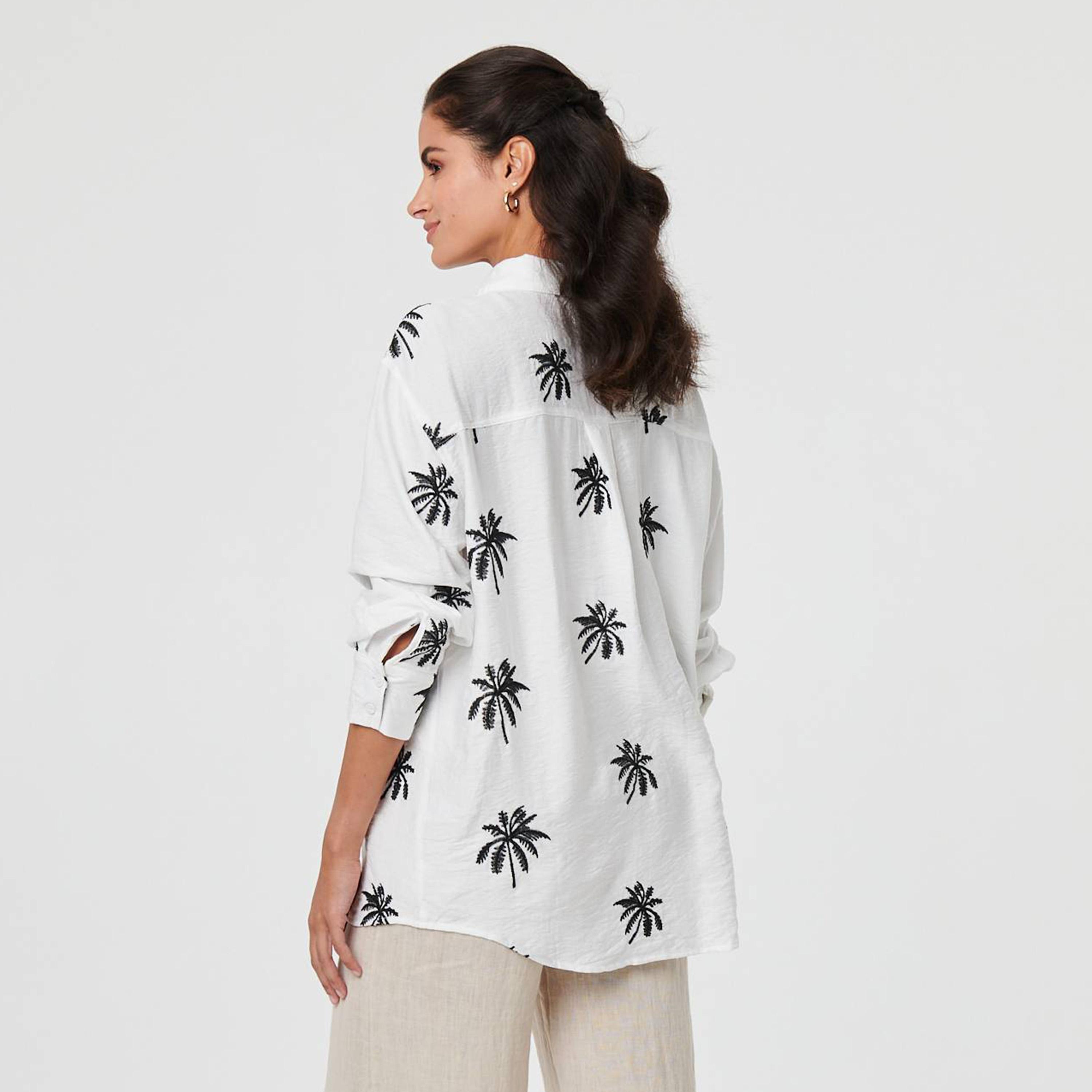 قميص نسائي بياقة وتطريز أشجار النخيل بلون أبيض من إيزابيل لندن-women-clothing-shirtsandblouses-shirts-image-3