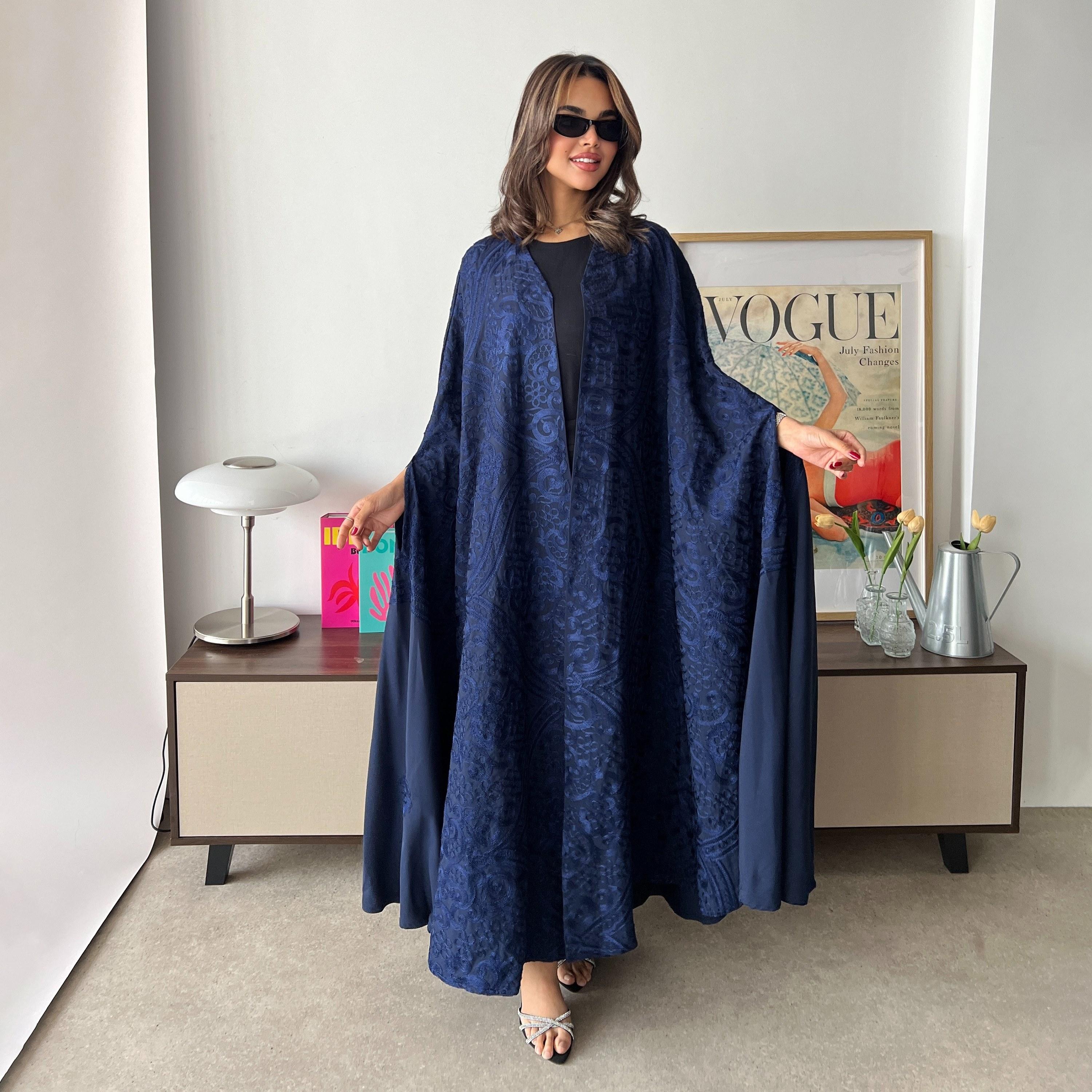 Lusin abaya Chanel Embroidered Crepe Women's Evening Qatari Bisht-Style Abaya with Hijab-women-arabicclothing-abayas-image-4