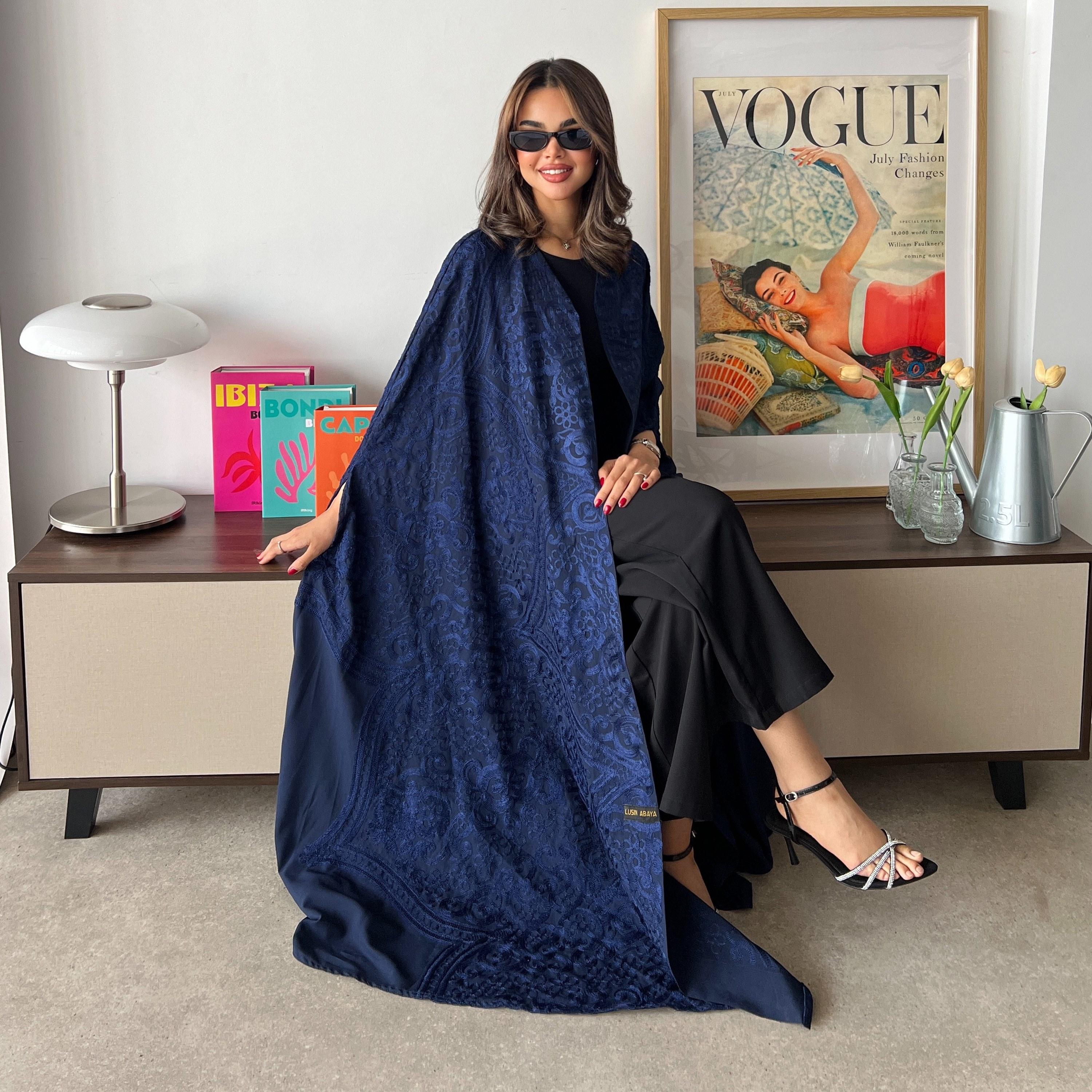 Lusin abaya Chanel Embroidered Crepe Women's Evening Qatari Bisht-Style Abaya with Hijab-women-arabicclothing-abayas-image-5