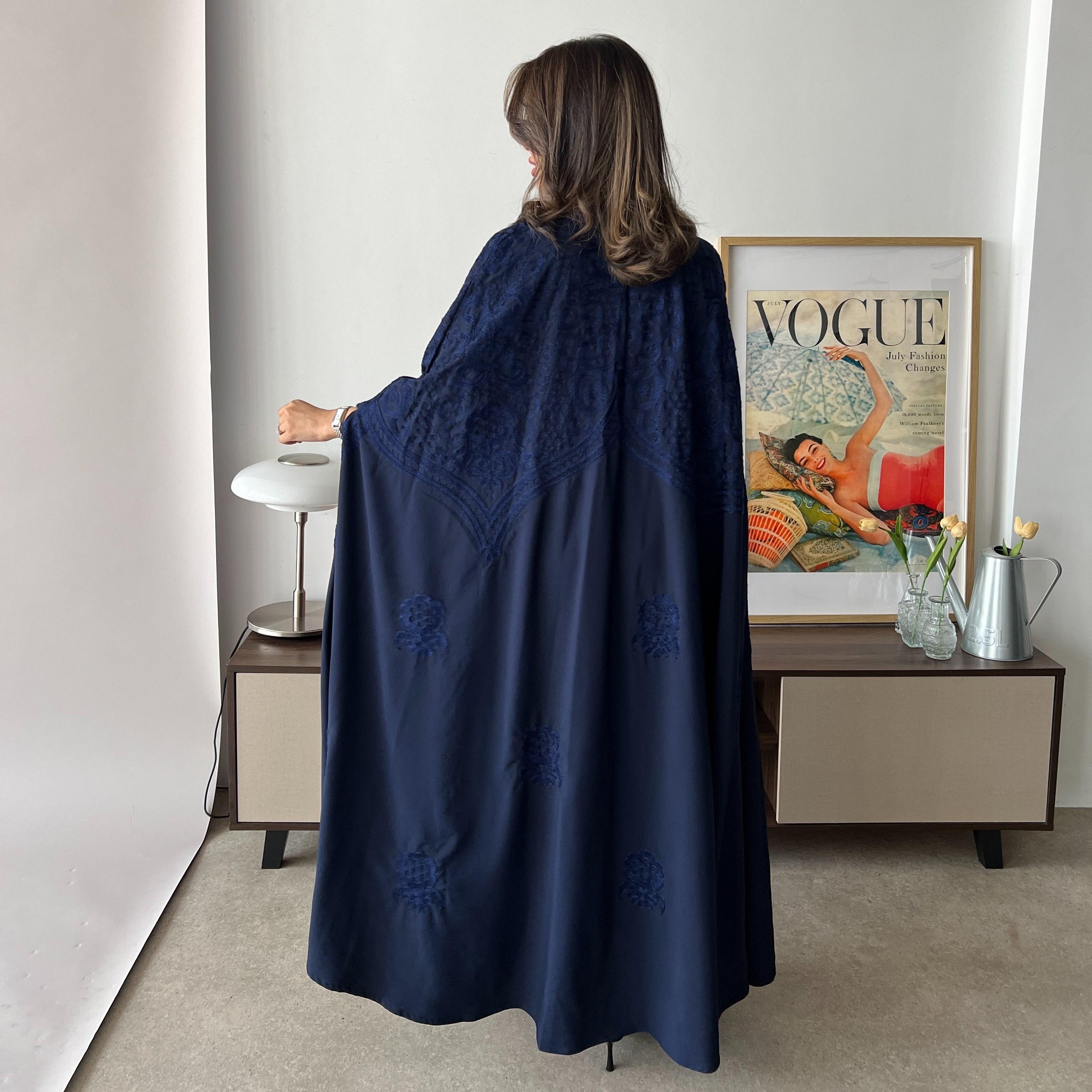 Lusin abaya Chanel Embroidered Crepe Women's Evening Qatari Bisht-Style Abaya with Hijab-women-arabicclothing-abayas-image-7
