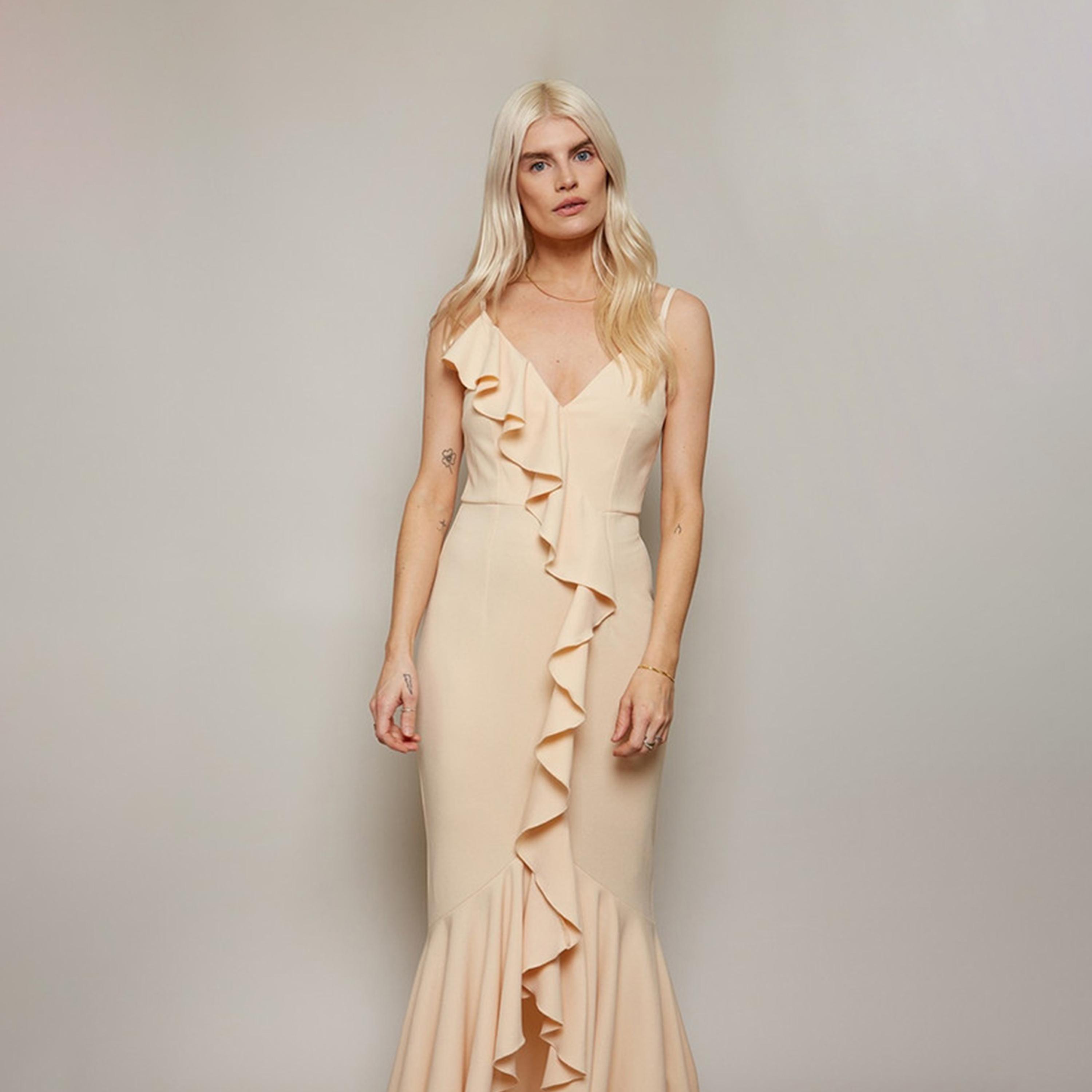 فستان ماكسي بحمالات كتف وكشكشة باللون البيج من ليتل ميستريس -women-clothing-dresses-image-2