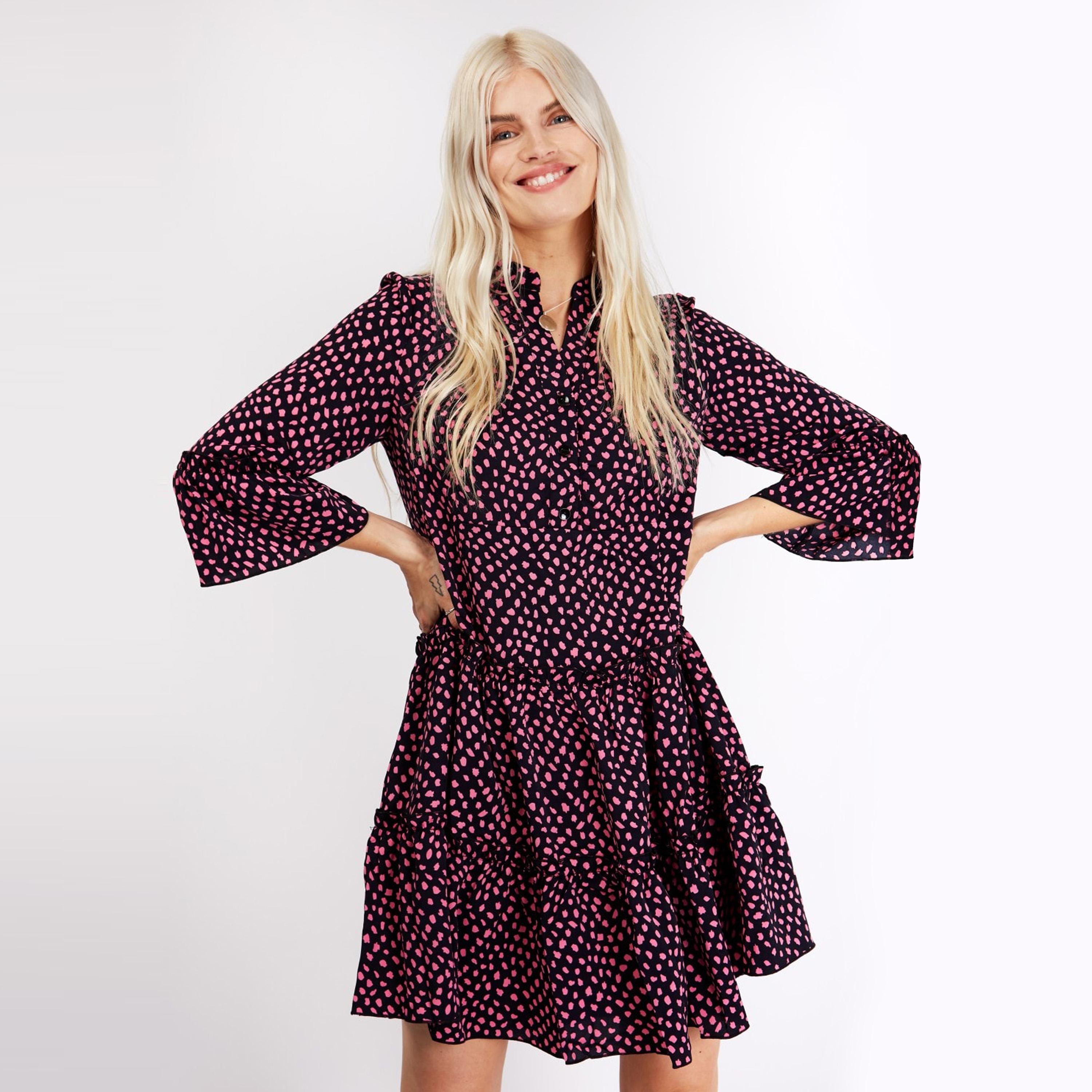 ليتل مسترس- فستان ميني طبقات ياقة على شكل V تصميم منقوش أكمام طويلة-women-clothing-dresses-image-2