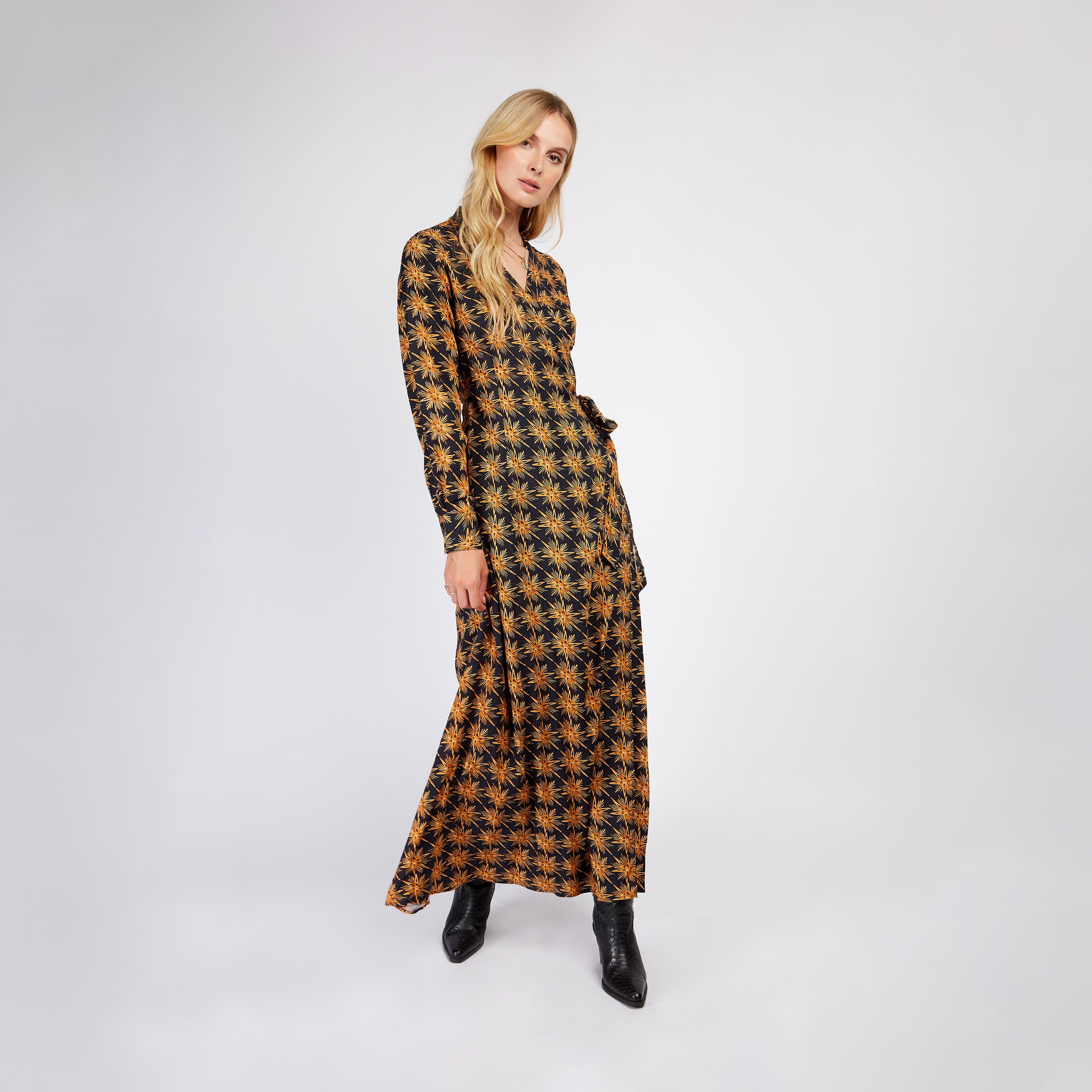 ليتل مسترس- فستان ماكسي ملفوف ياقة على شكل V تصميم منقوش أكمام طويلة-women-clothing-dresses-image-1