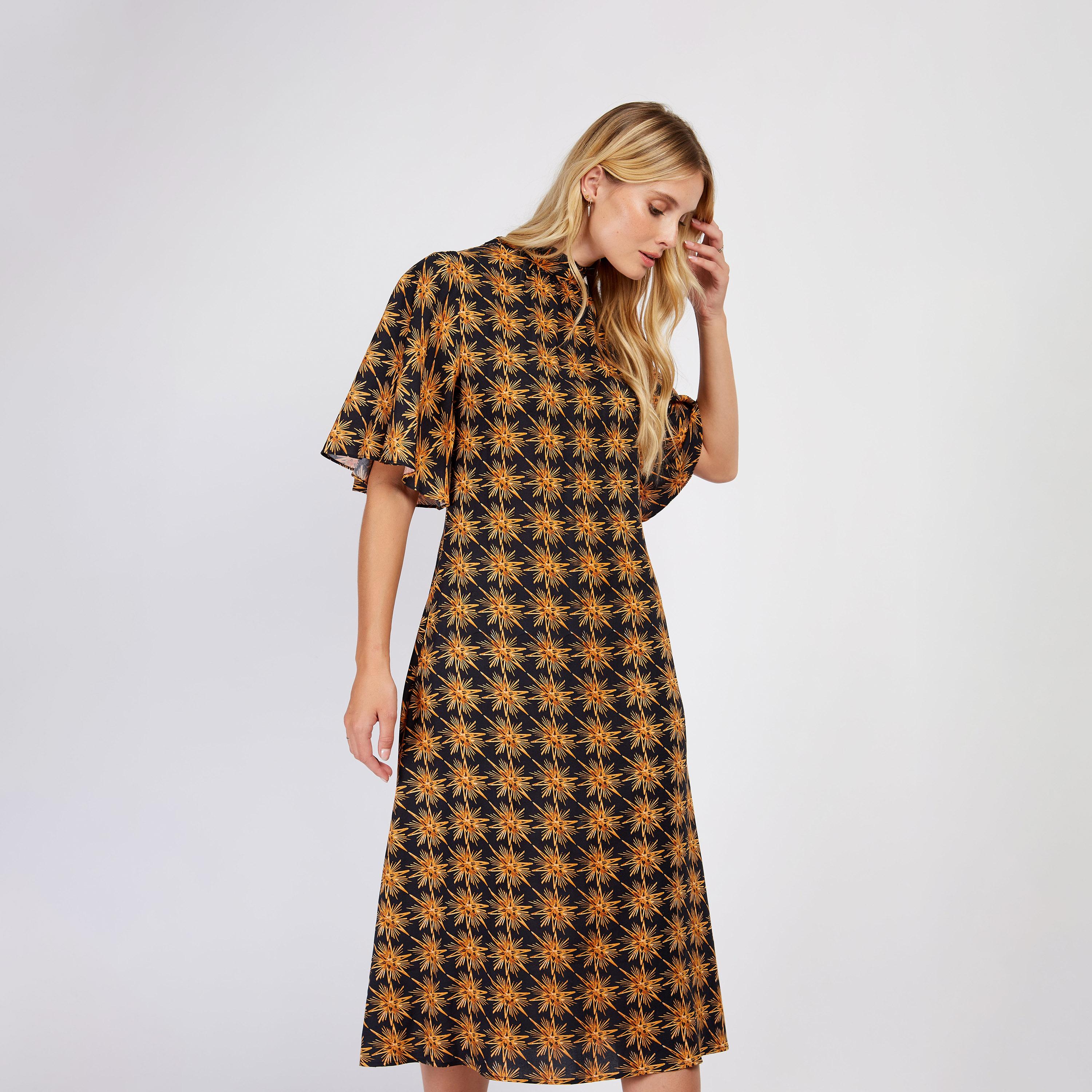 Little Mistress Printed Collared Shift Midi Dress with Short Sleeves-women-clothing-dresses-image-1