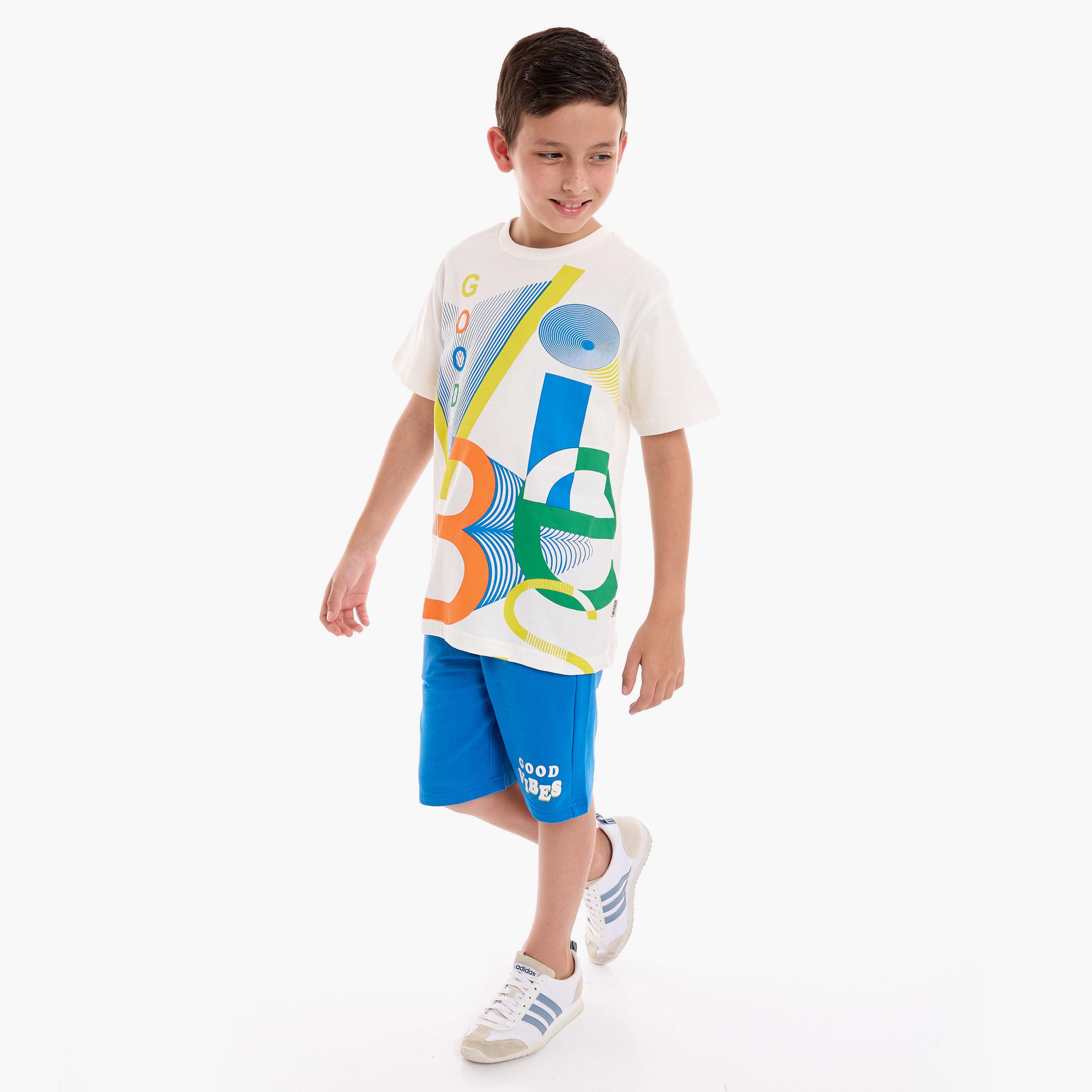 تيشيرت بأكمام قصيرة وطبعات مع شورت من فيكتور اند جين-boys-clothing-setsandcoords-image-1