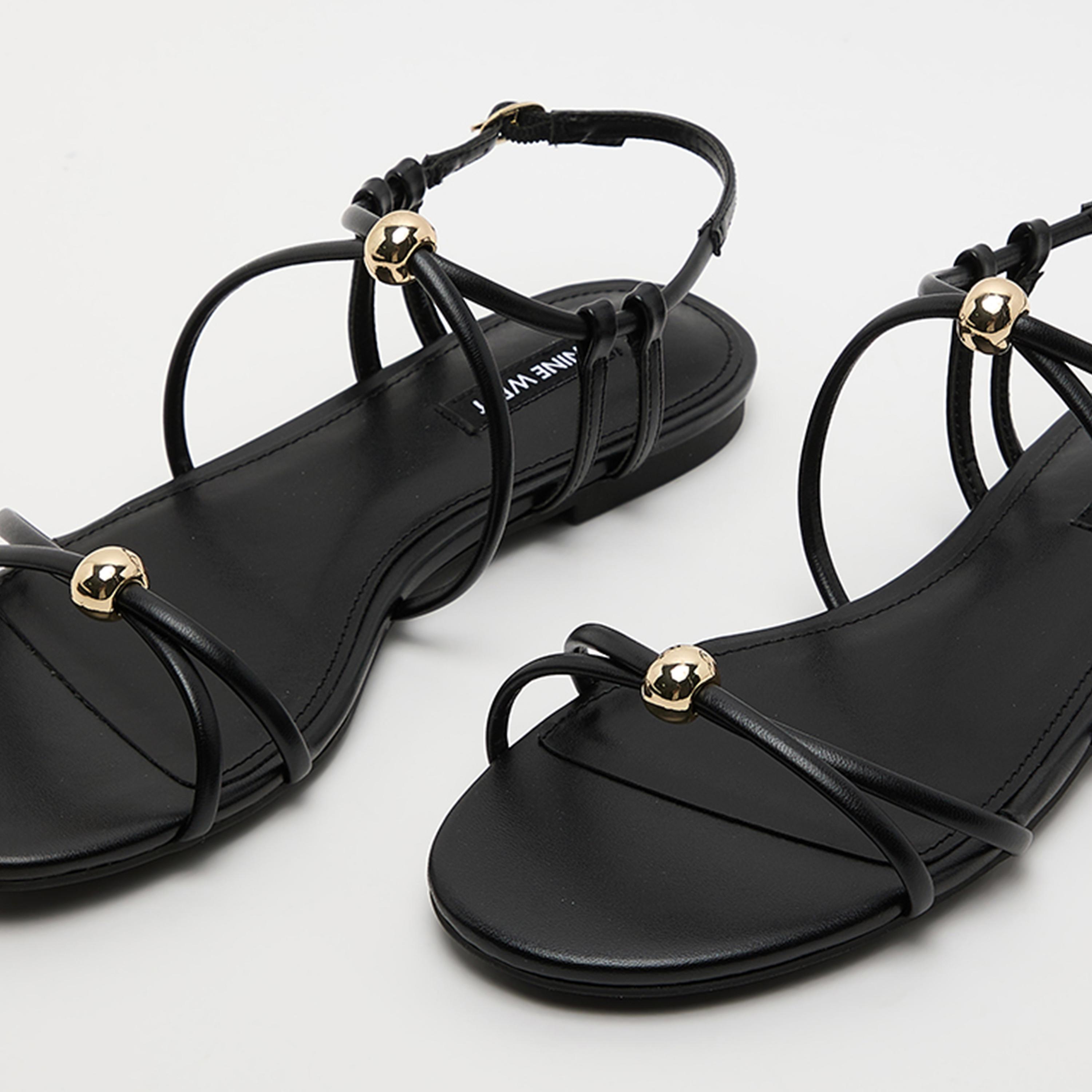 ناين ويست - صندل نسائي مسطح بإبزيم | WNMARISS3-women-shoes-sandals-flats-image-2