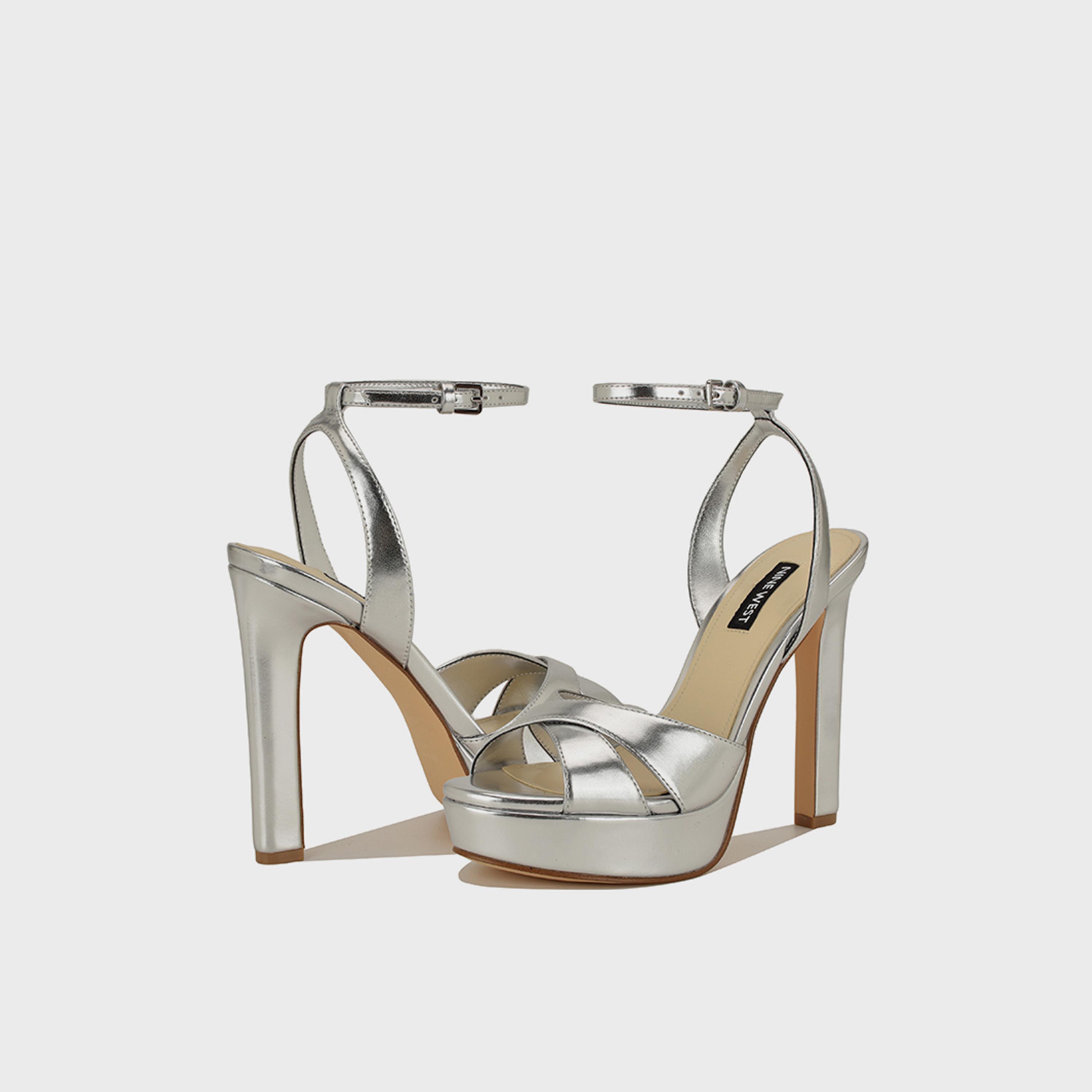 ناين ويست - حذاء نسائي بكعب عالٍ بإبزيم | WNWILDA3-women-shoes-sandals-heeled-image-2