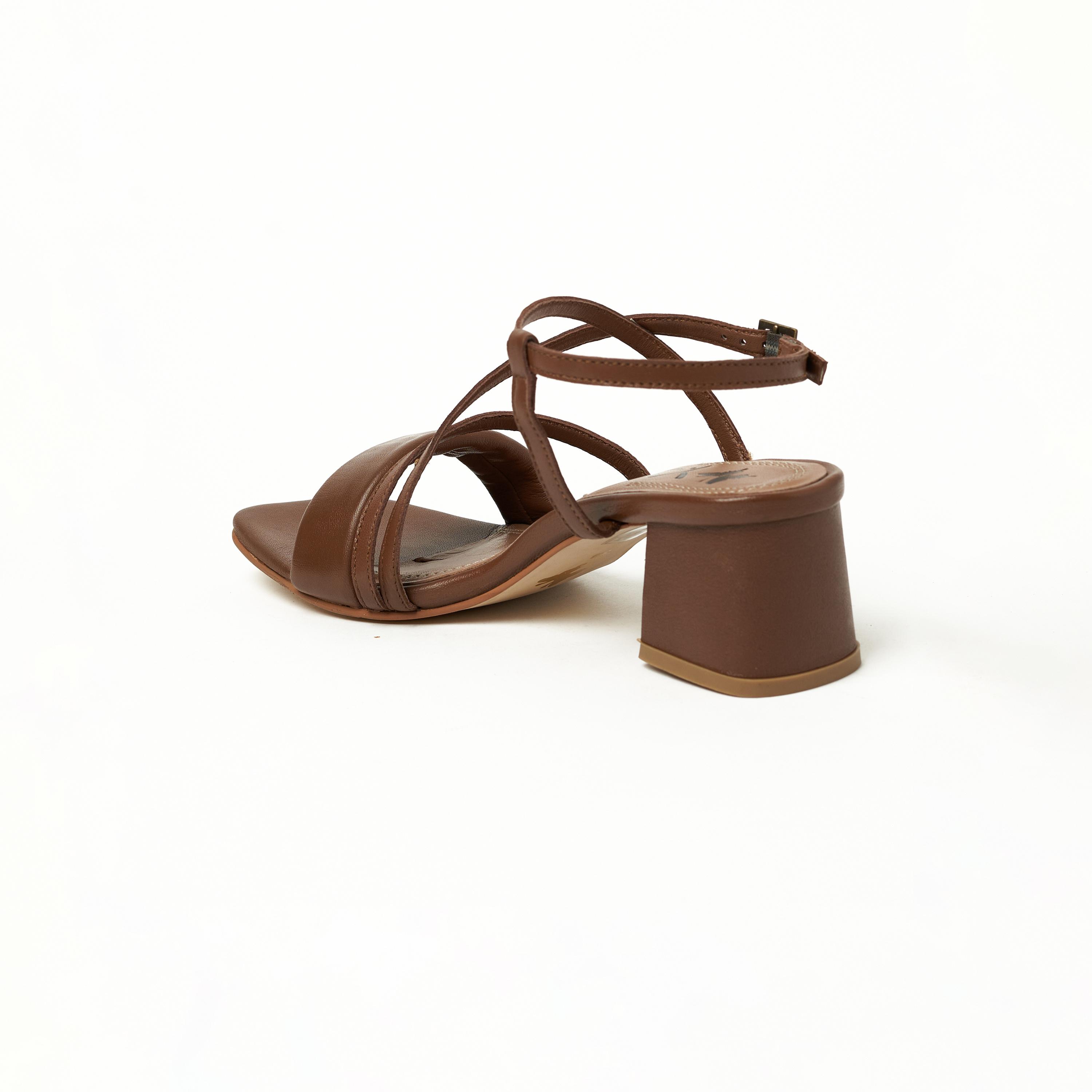 واي.سو- حذاء بكعب سميك مايلز1 للنساء | Y-24-104-women-shoes-heels-image-3