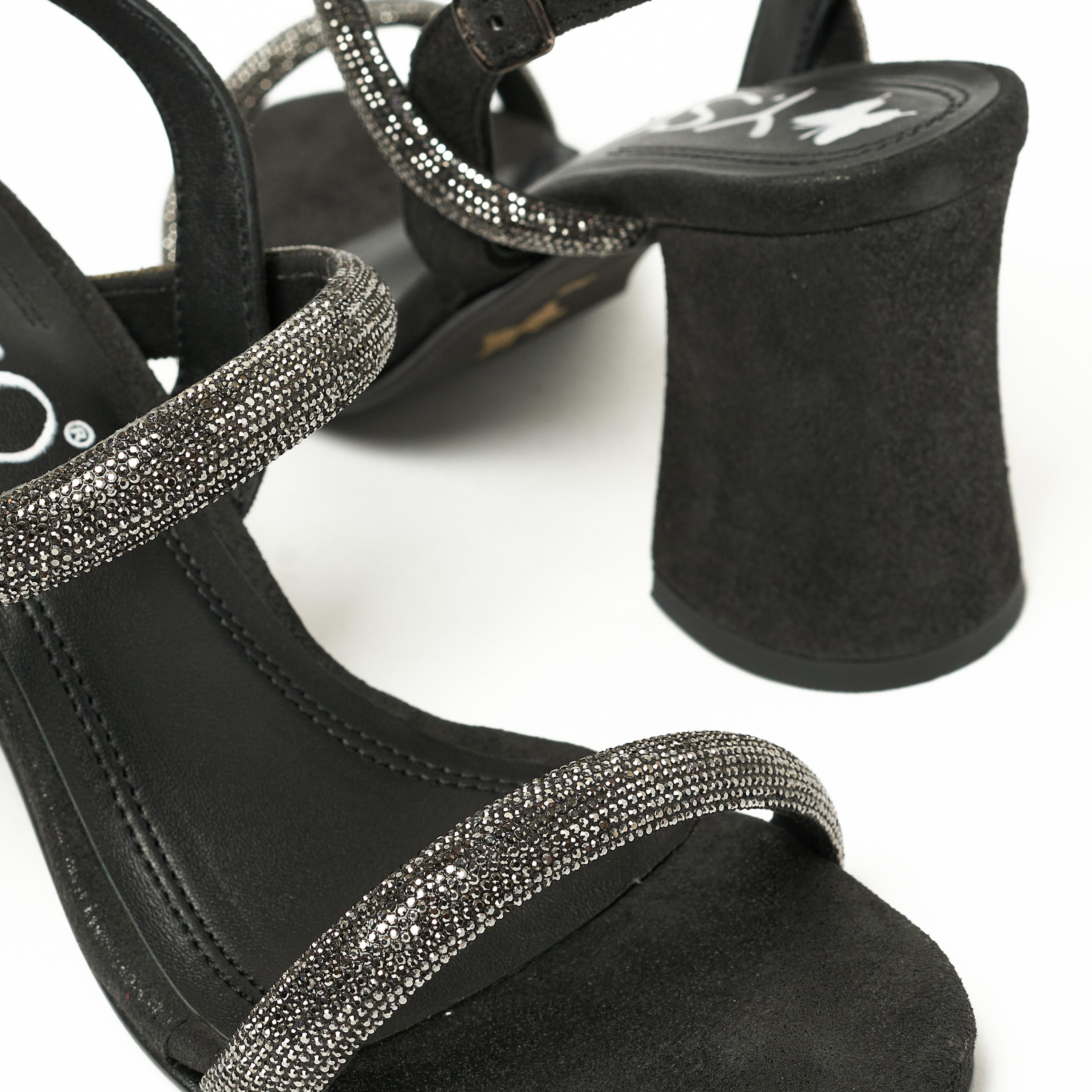 Y.SO by Geoomnii Women's Buckle June1 Block Heels | Y-24-134        -women-shoes-heels-image-4