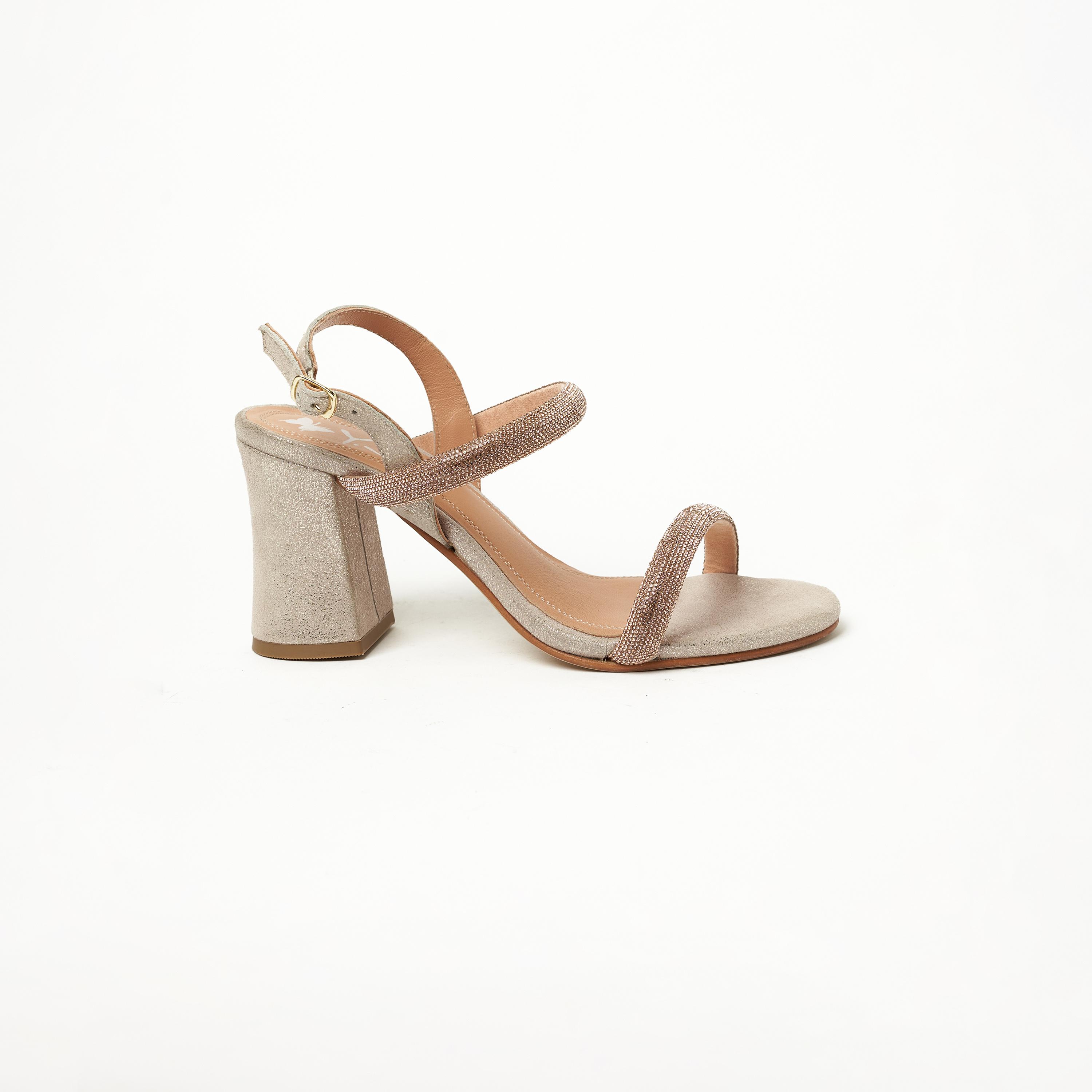 واي.سو- حذاء بكعب سميك جون1 للنساء | Y-24-134-women-shoes-heels-image-2