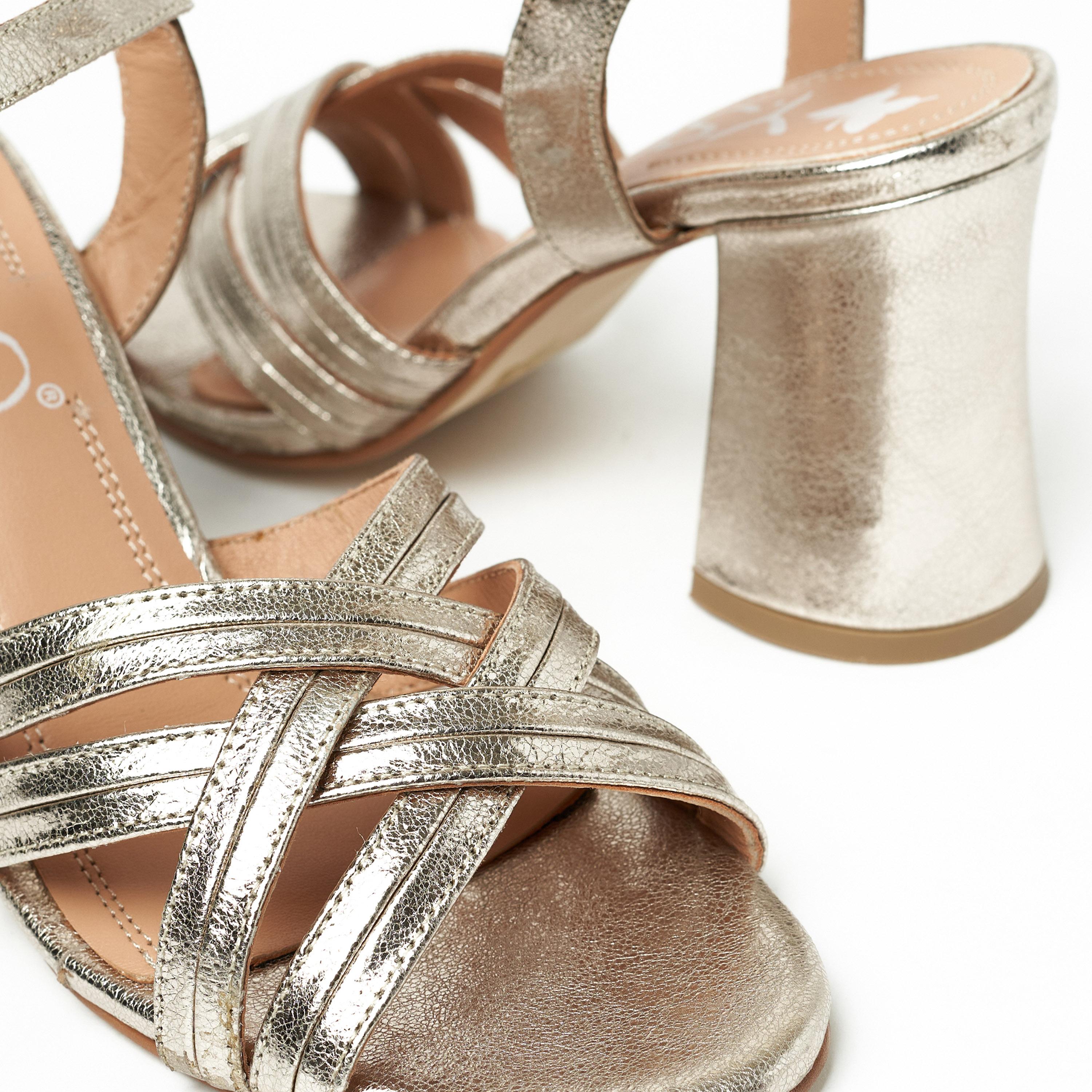 واي.سو- حذاء بكعب سميك بليتش1 للنساء | Y-24-135-women-shoes-heels-image-4