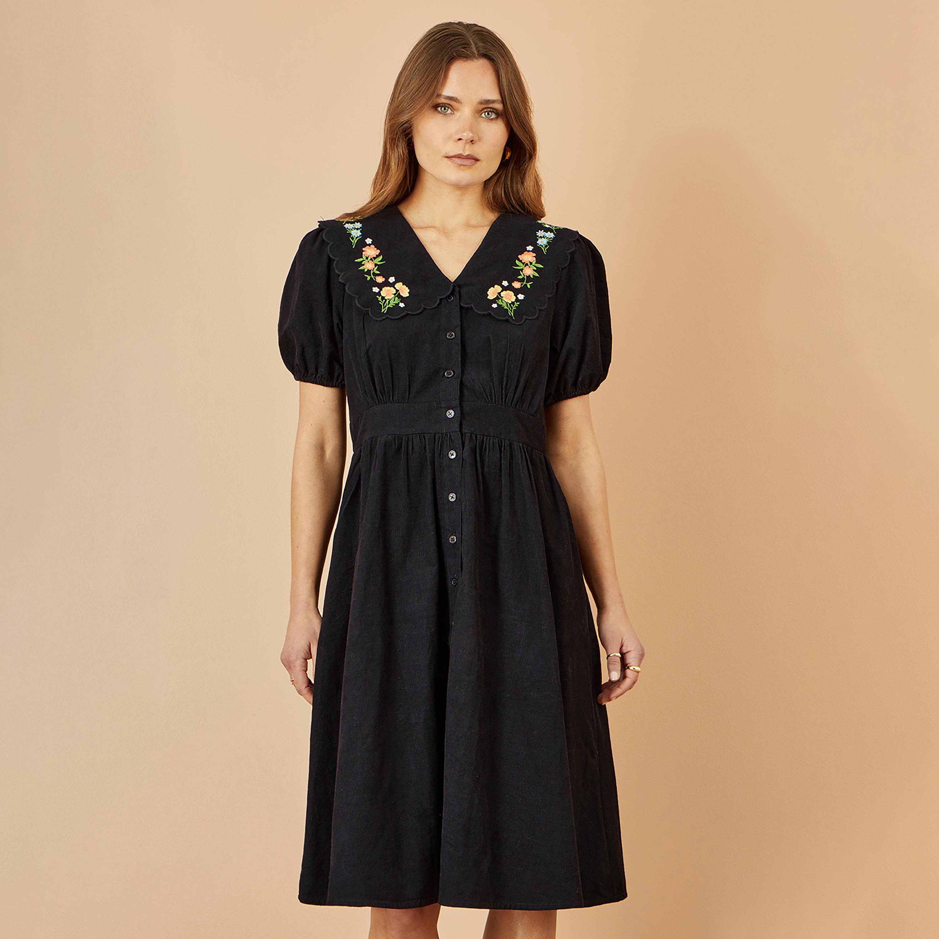 فستان قصير (طول الركبة) قطني بياقة "بيتر بان" وأكمام "باف" وتطريز زهور من يومي-women-clothing-dresses-image-2