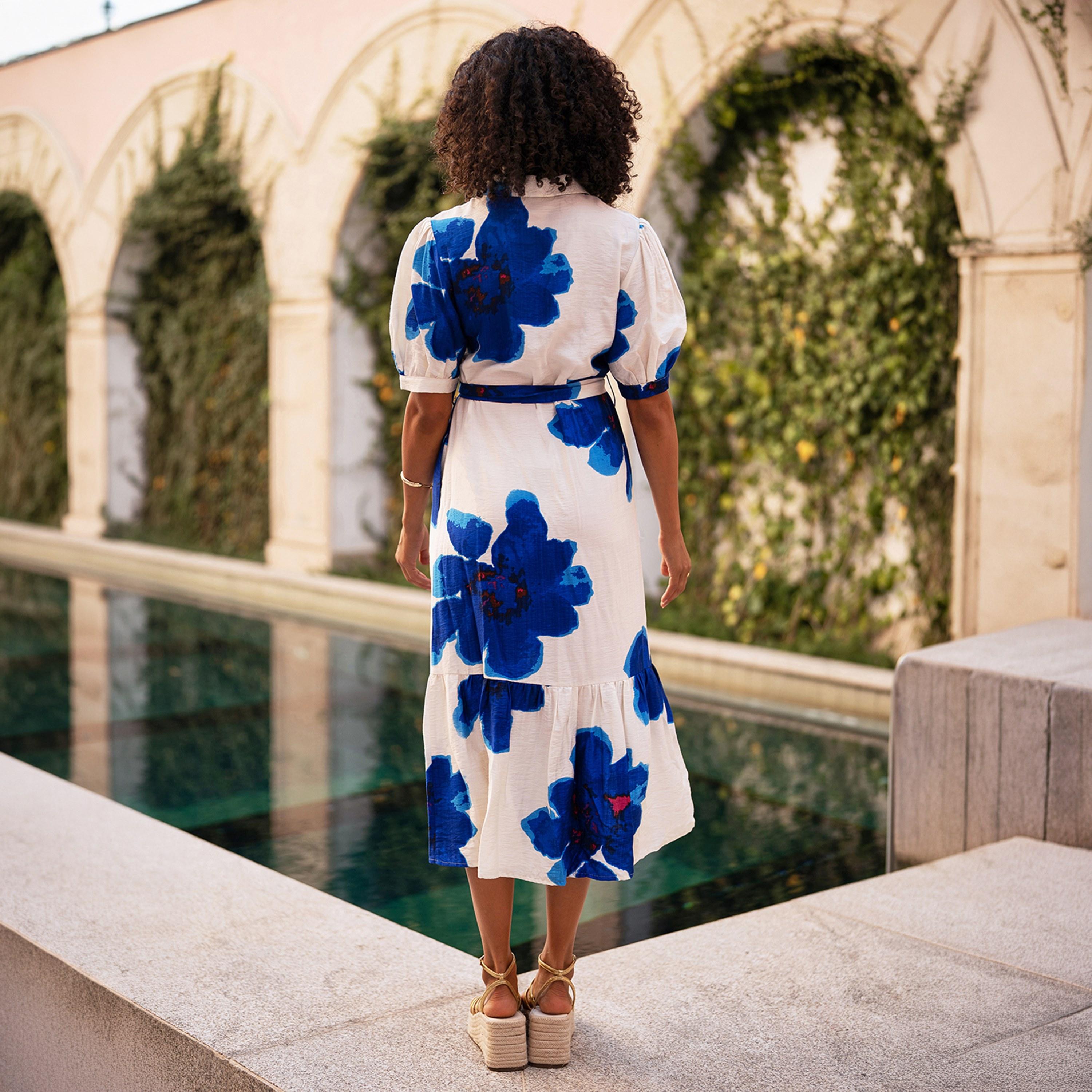 فستان قميص ميدي بياقة "سبريد" وأكمام "باف" وطبعة زهور من يومي-women-clothing-dresses-image-3
