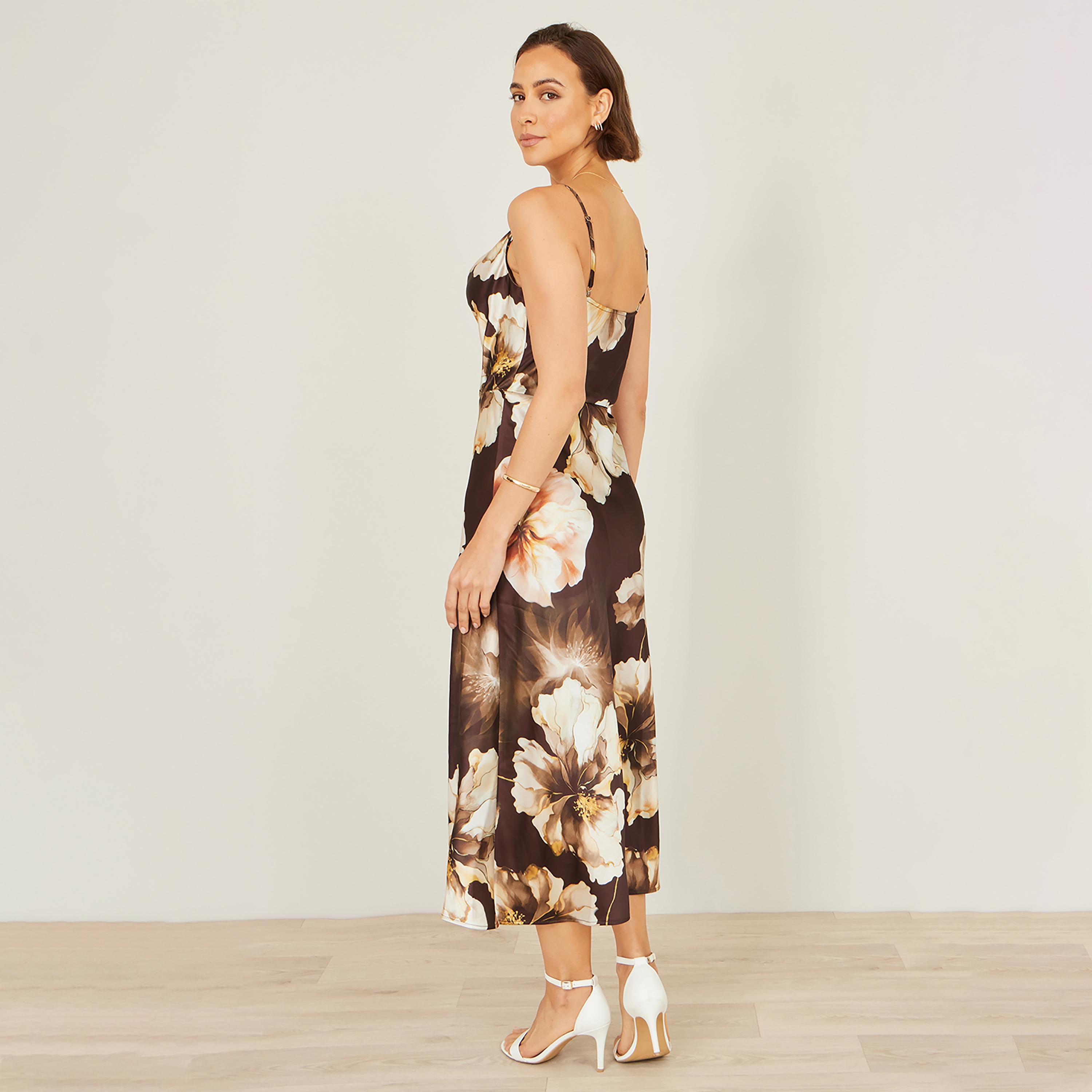 فستان ميدي ساتان بياقة "كاول" منسدلة وطبعة زهور بنية من يومي-women-clothing-dresses-image-3