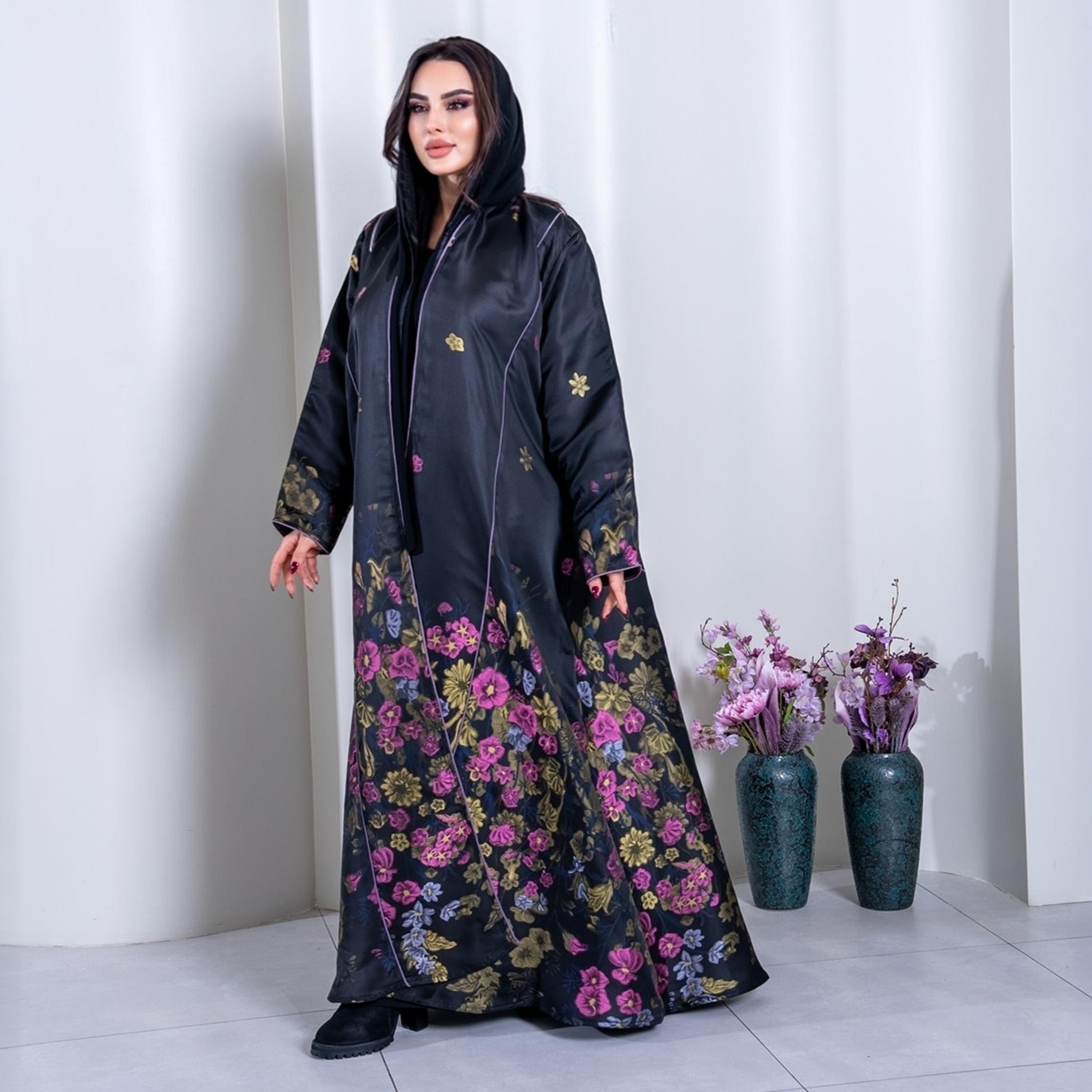 عباية نسائية "نصف كلوش" بطبعة زهور قماش كريب - متعددة الألوان من إيليجنت حجاب-women-arabicclothing-abayas-image-4
