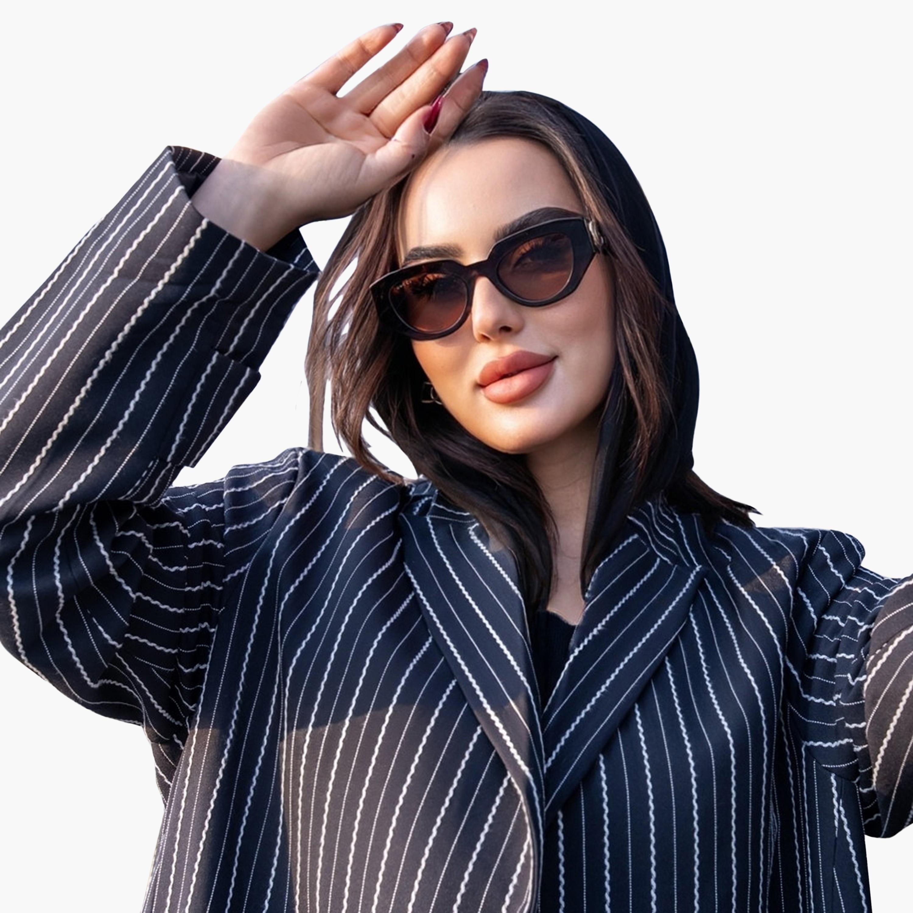 عباية رسمية نسائية "نصف كلوش" بياقة مطوية ومخططة قماش كريب مع حجاب - أزرق من إيليجنت حجاب-women-arabicclothing-abayas-image-3