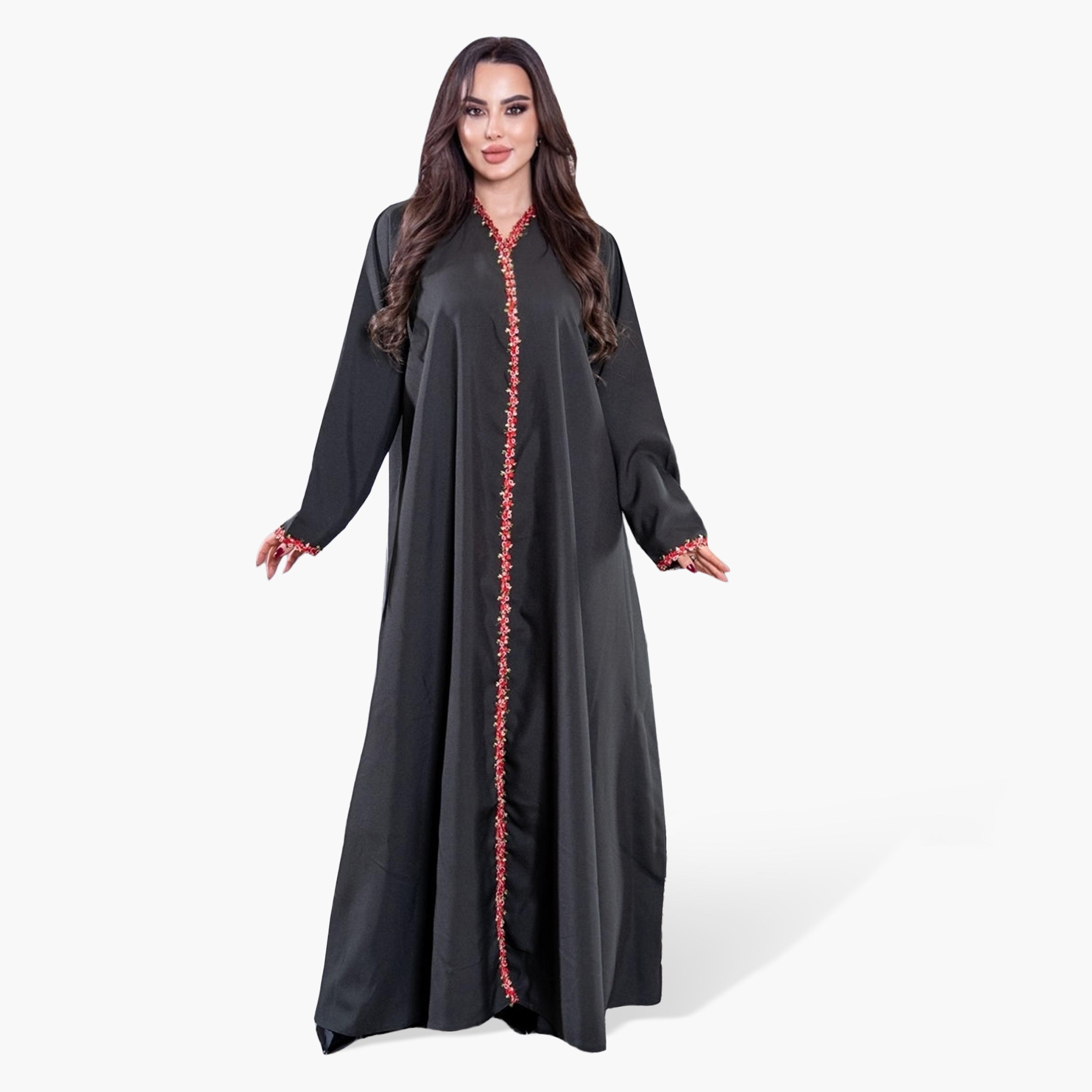 عباية نسائية "نصف كلوش" بتطريز زهور وتفاصيل دانتيل قماش كريب - أسود من إيليجنت حجاب-women-arabicclothing-abayas-image-1