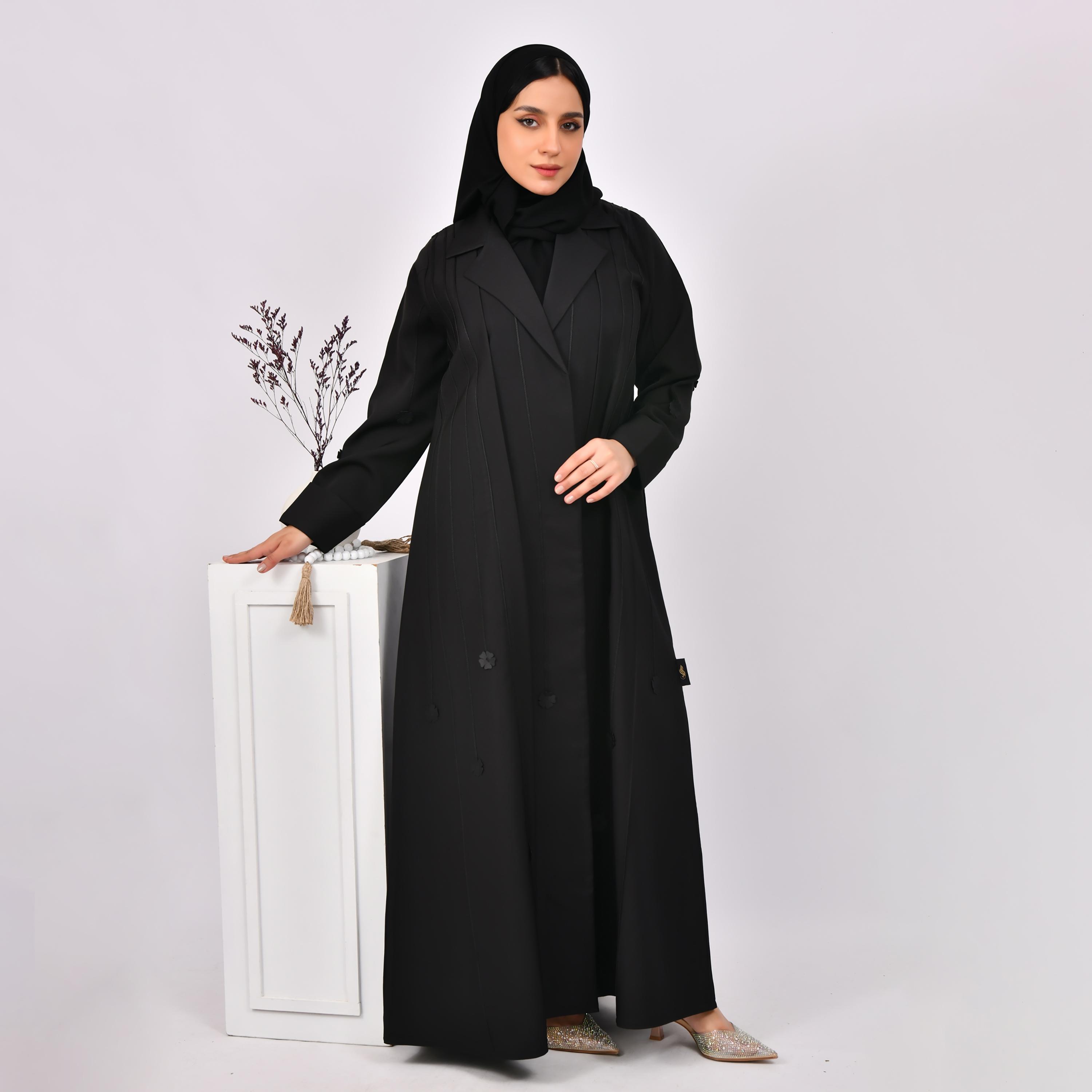 عباية حوراء ذات ياقة طية صدر السترة باللون الأسود ومعطف على شكل زهرة من الكتان مع حجاب-women-arabicclothing-abayas-image-1
