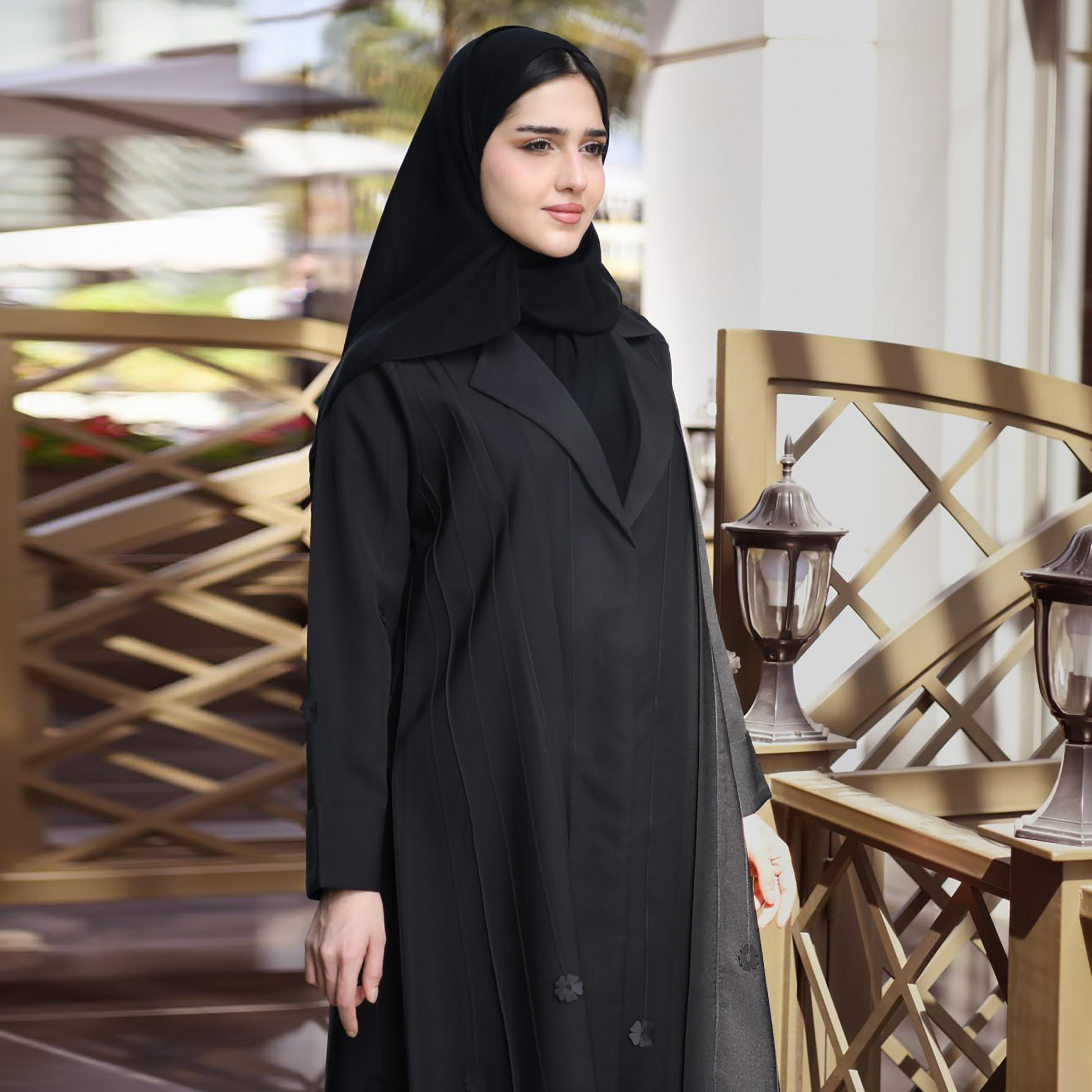 عباية حوراء ذات ياقة طية صدر السترة باللون الأسود ومعطف على شكل زهرة من الكتان مع حجاب-women-arabicclothing-abayas-image-4