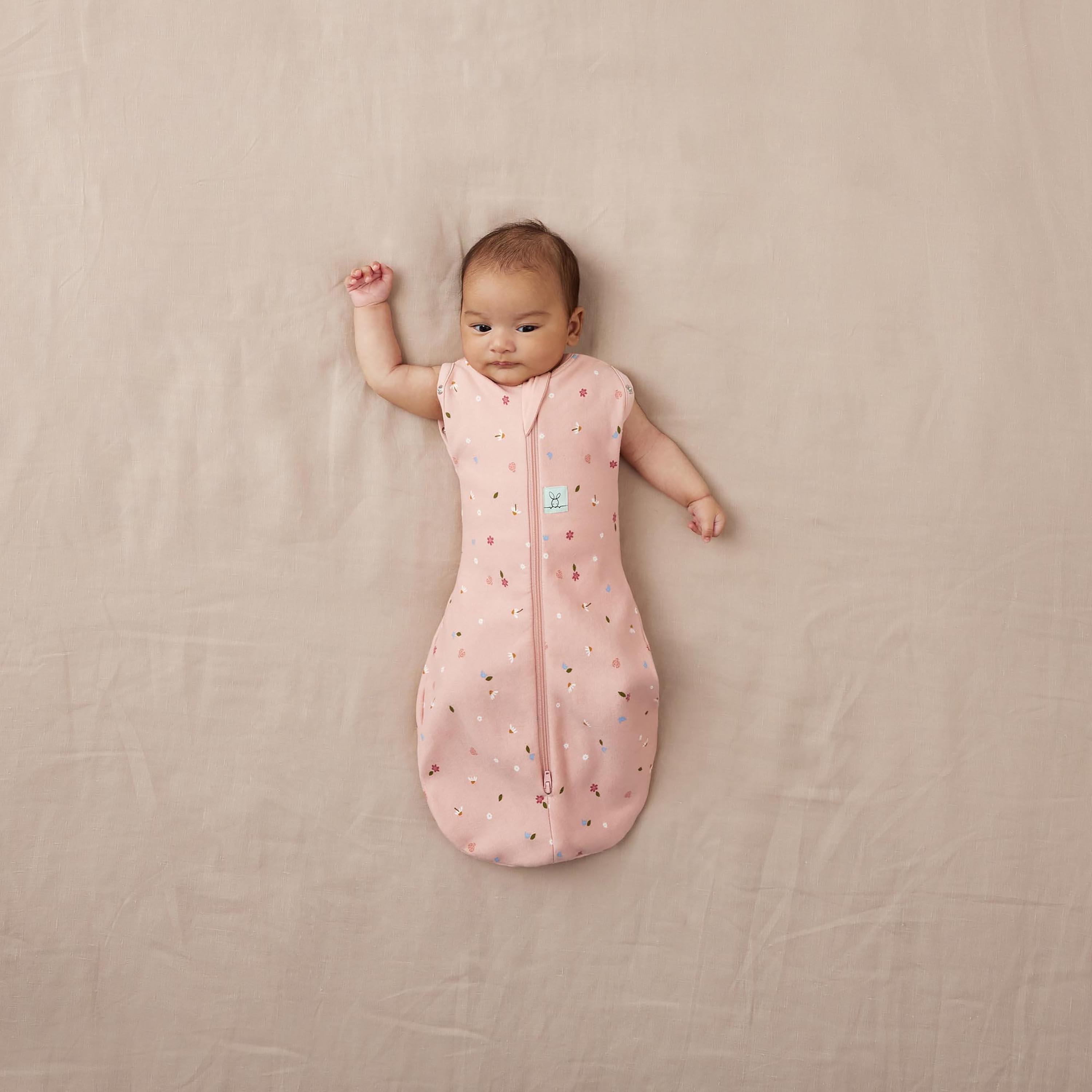 ergoPouch Cocoon Swaddle Bag 1 TOG - Daisies-baby-nursery-blanketsandswaddles-swaddlesandsleepingbags-image-3