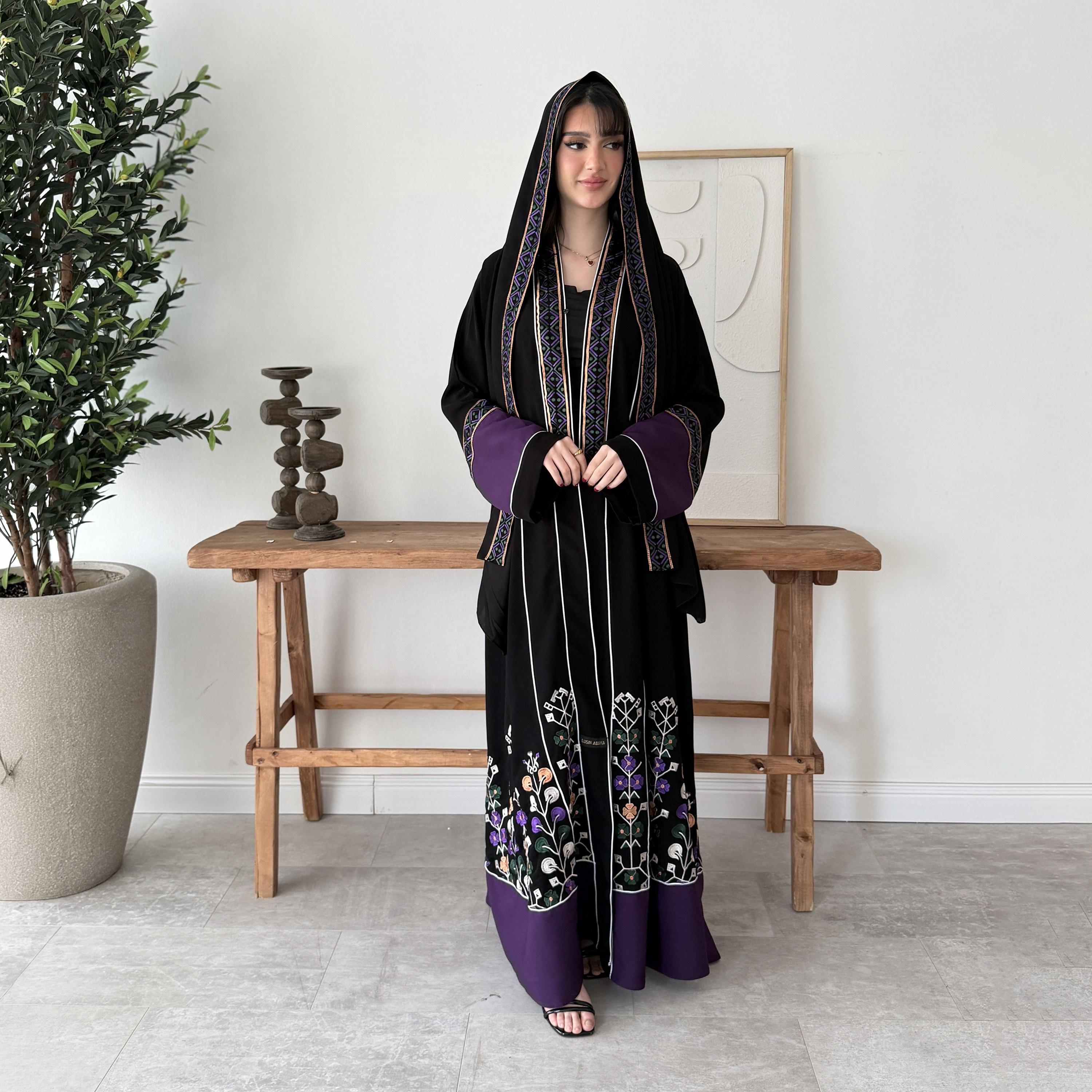 Lusin abaya Black Embroidered Wide Sleeves Royal Crepe Women's Evening Abaya with Hijab-women-arabicclothing-abayas-image-1