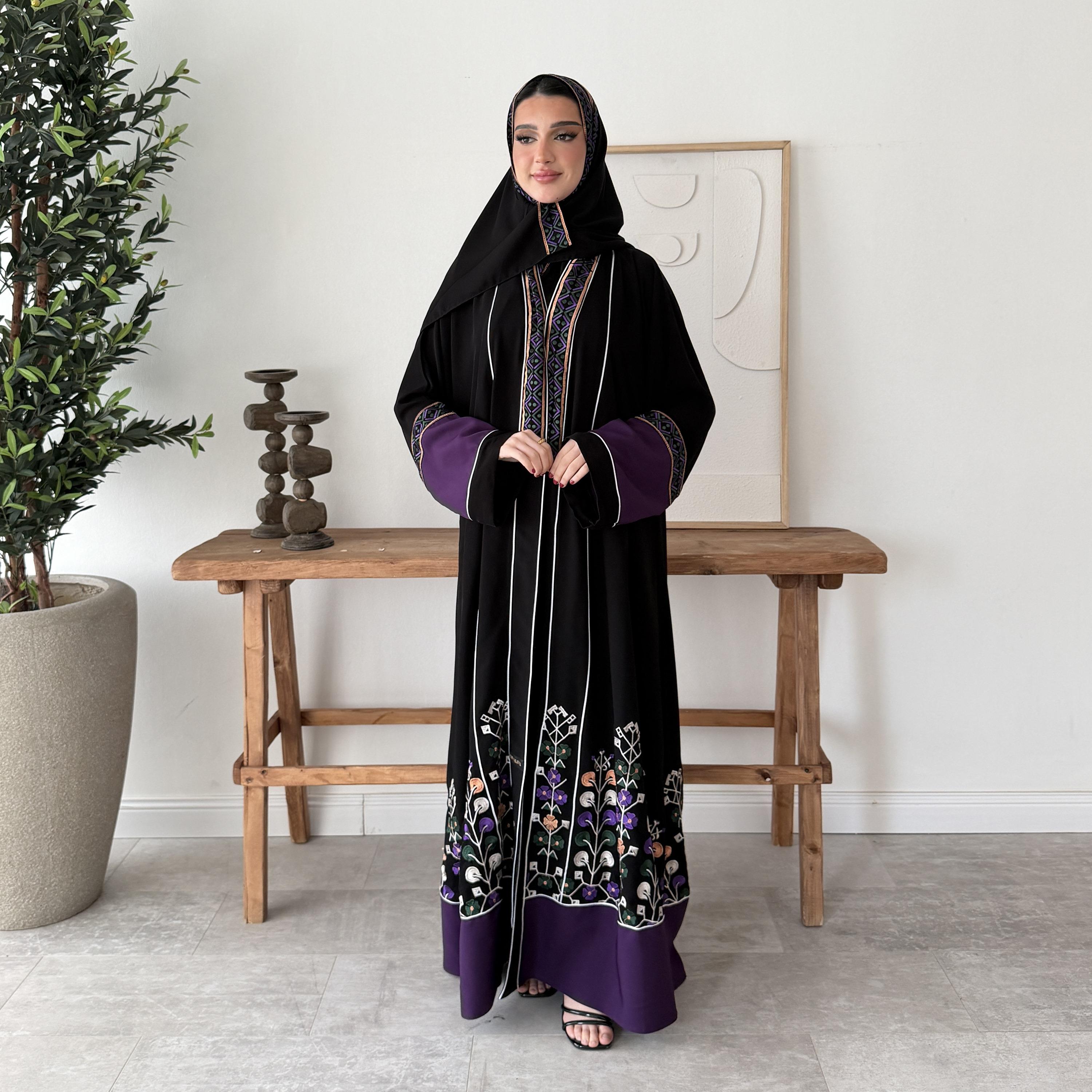 Lusin abaya Black Embroidered Wide Sleeves Royal Crepe Women's Evening Abaya with Hijab-women-arabicclothing-abayas-image-5