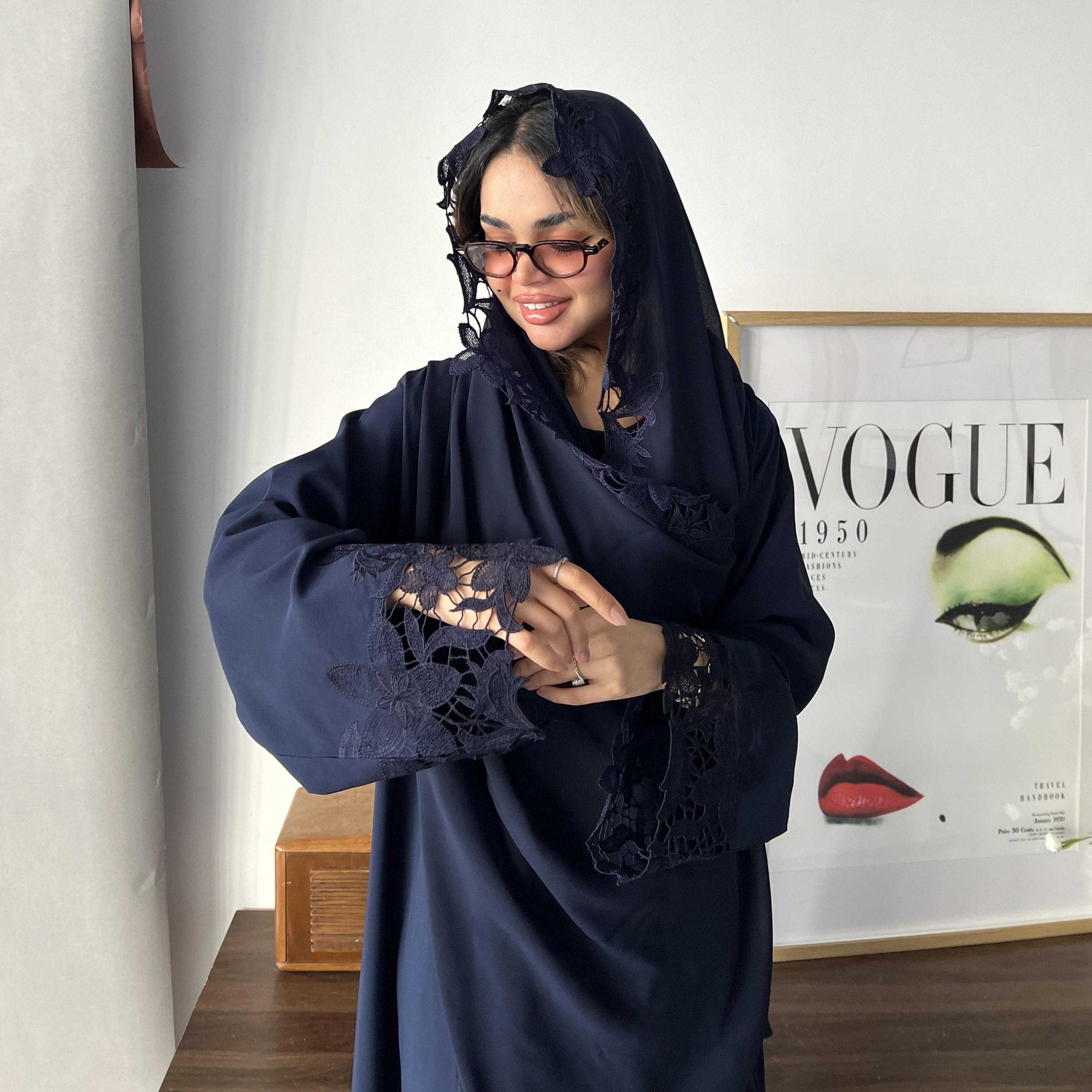 Lusin abaya Floral Embroidered Wide Sleeves Ukrainian Crepe Women's Flared Style Abaya with Hijab-women-arabicclothing-abayas-image-3