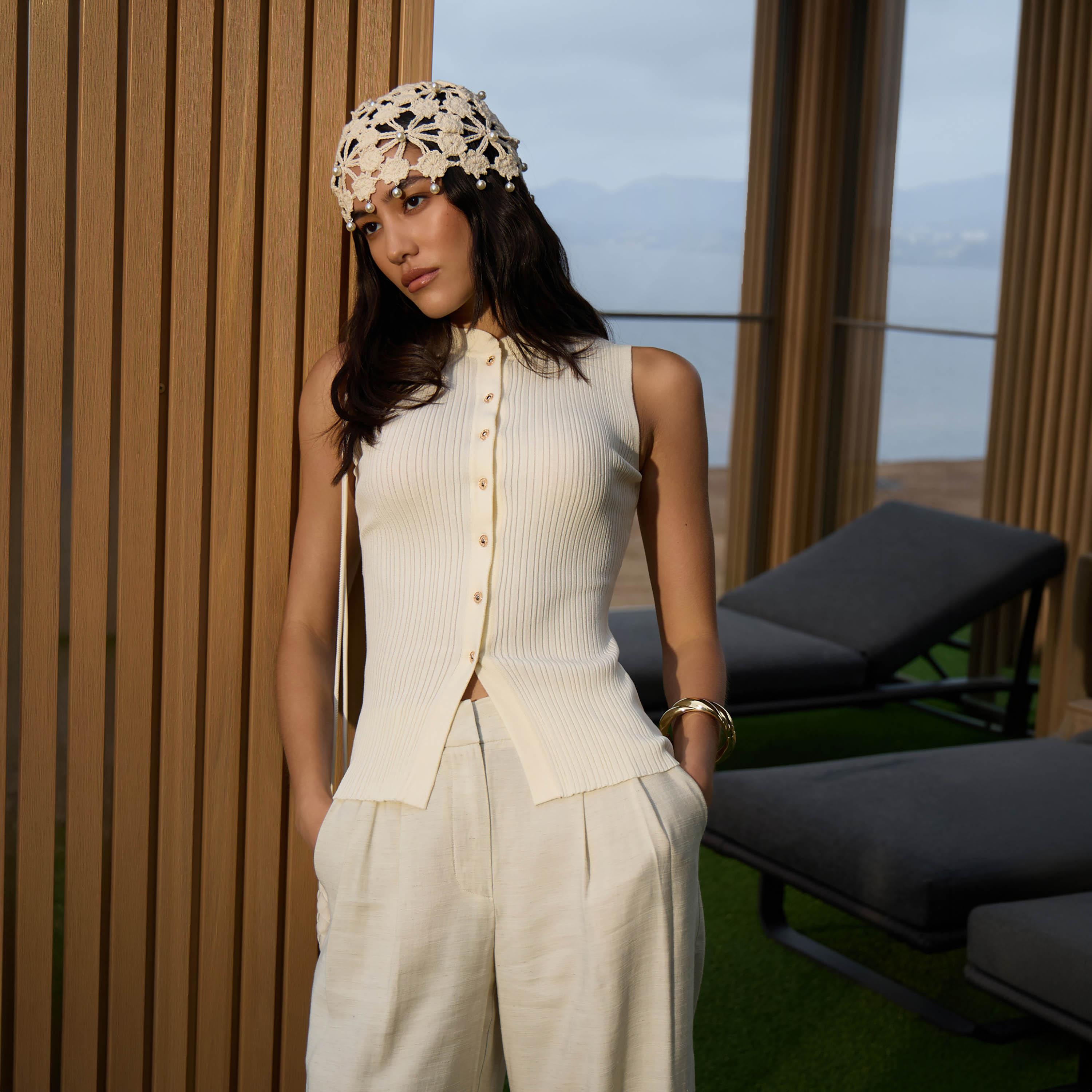 توب مضلع بياقة للنساء من ليتشي-women-clothing-shirtsandblouses-blouses-image-1