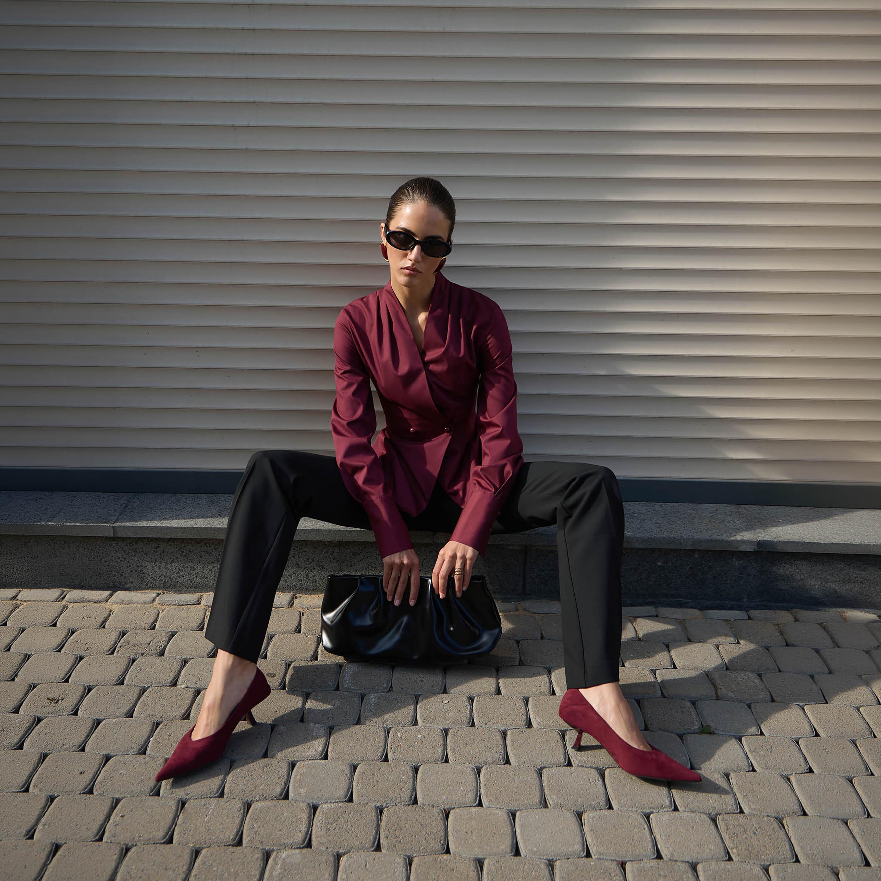 بلازر نسائي بياقة مطوية باللون الماروني من ليتشي-women-clothing-coatsandjackets-blazers-image-3