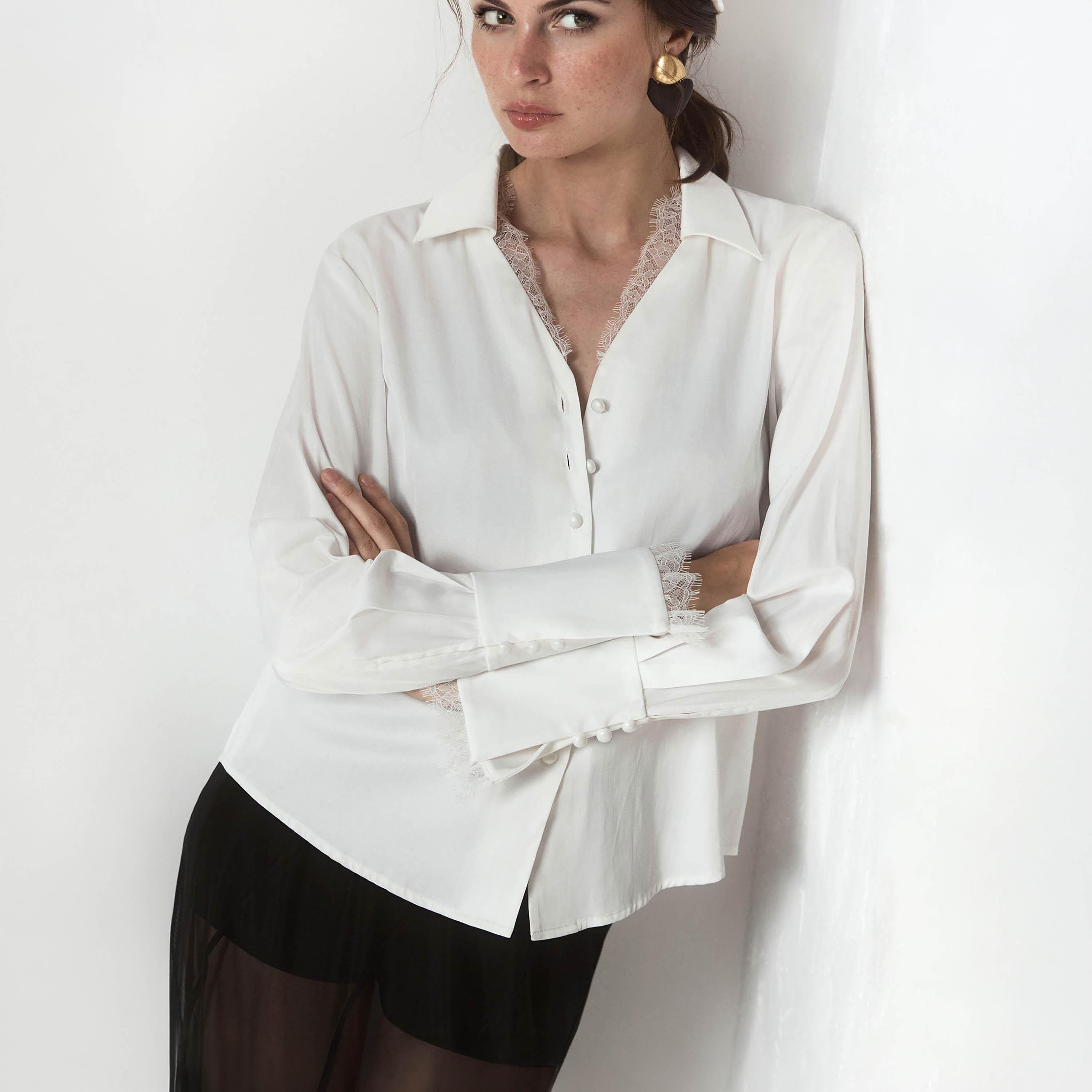 قميص حريمي بياقة وتفاصيل دانتيل من ليتشي-women-clothing-shirtsandblouses-shirts-image-1