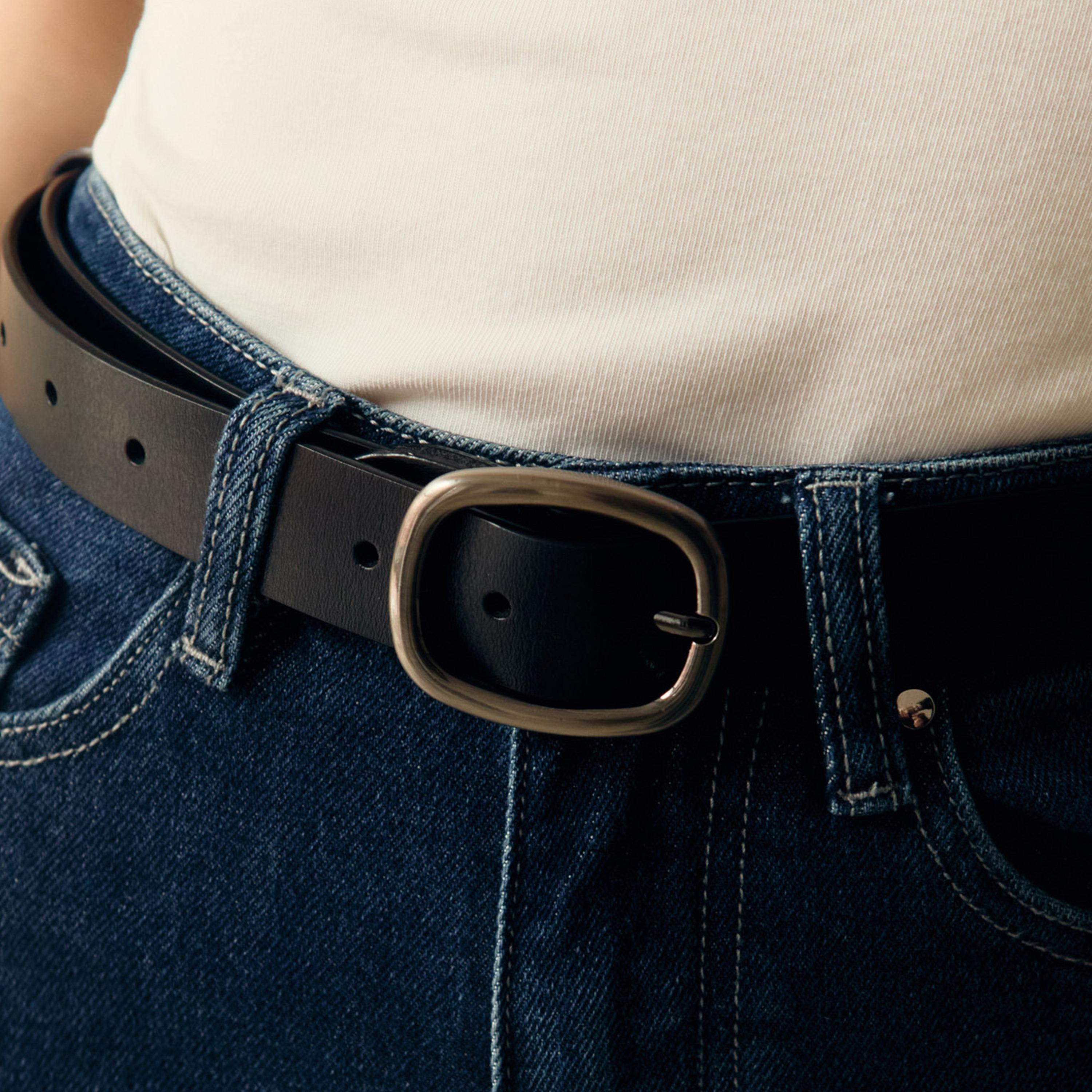 حزام ليتشي جلدي عريض للنساء بلون أسود وإبزيم دبوس | مقاس موحد | blt0185-women-clothingaccessories-belts-image-4