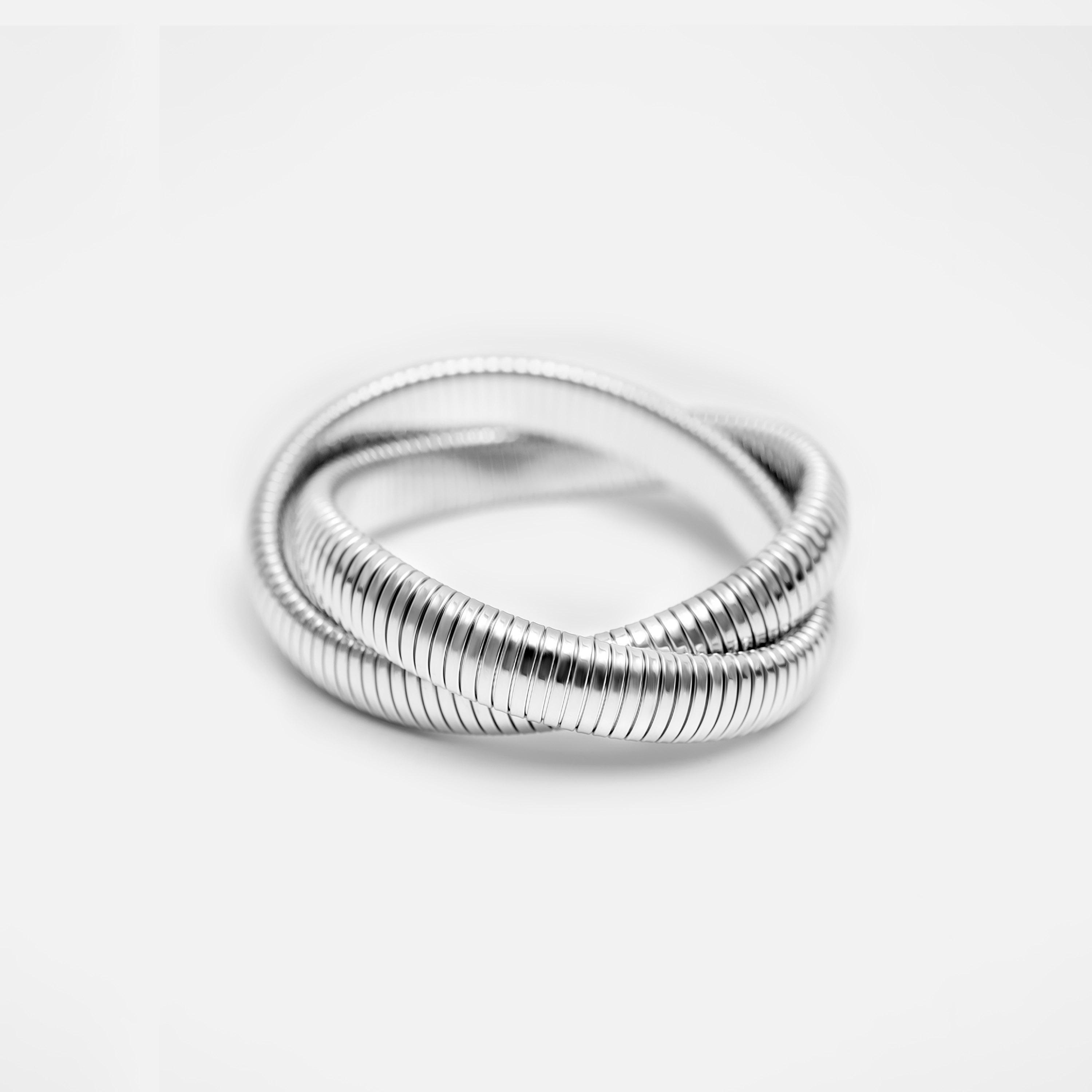 سوار ليتشي فضي من الستانلس ستيل بتصميم ملتف-women-watchesandjewellery-jewellery-banglesandbracelets-image-2