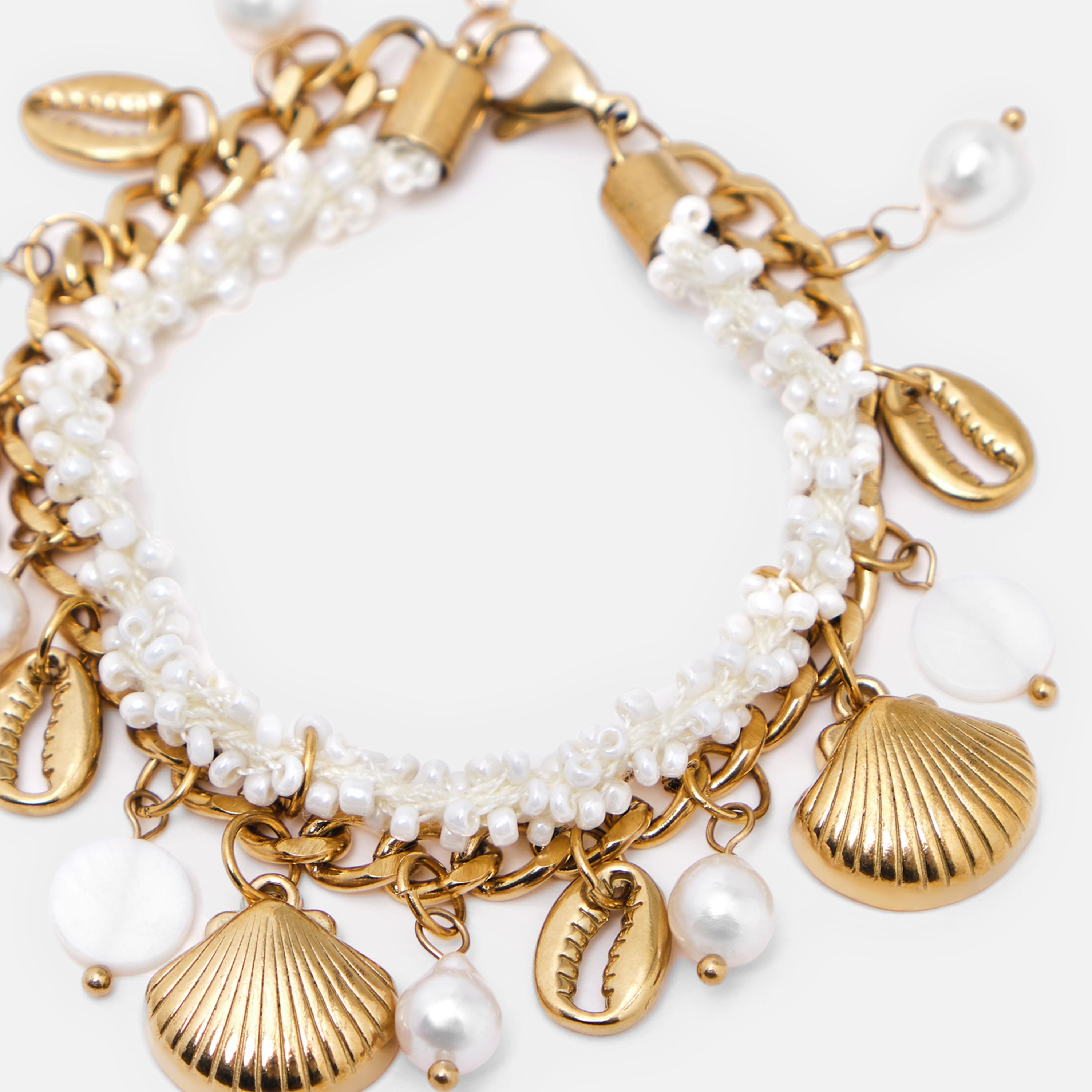 سوار ليتشي ذهبي من الستيل مع دليات لؤلؤ وأصداف-women-watchesandjewellery-jewellery-banglesandbracelets-image-3