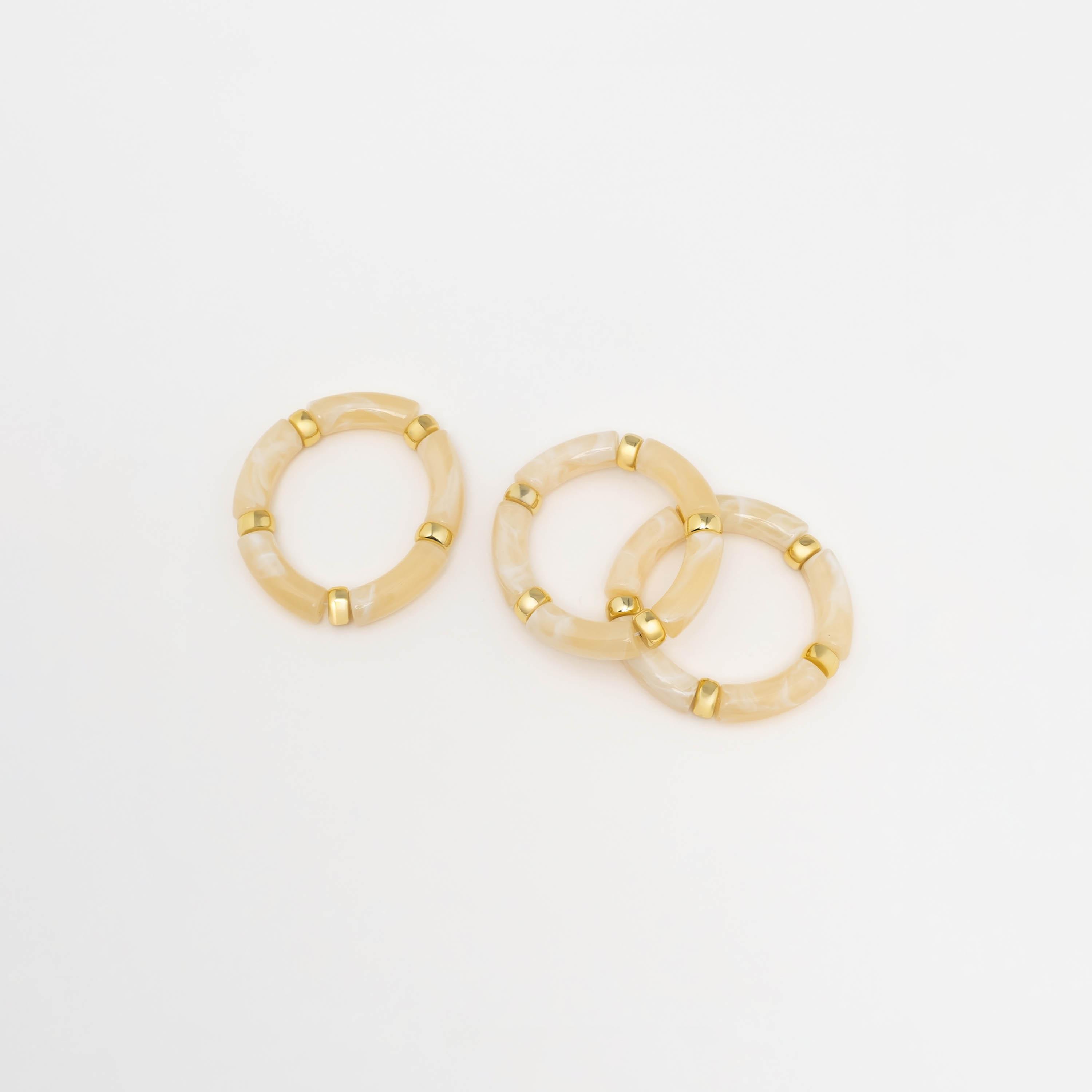 سوار ليتشي بيج بلاستيك بتصميم طبقات متراصة-women-watchesandjewellery-jewellery-banglesandbracelets-image-3
