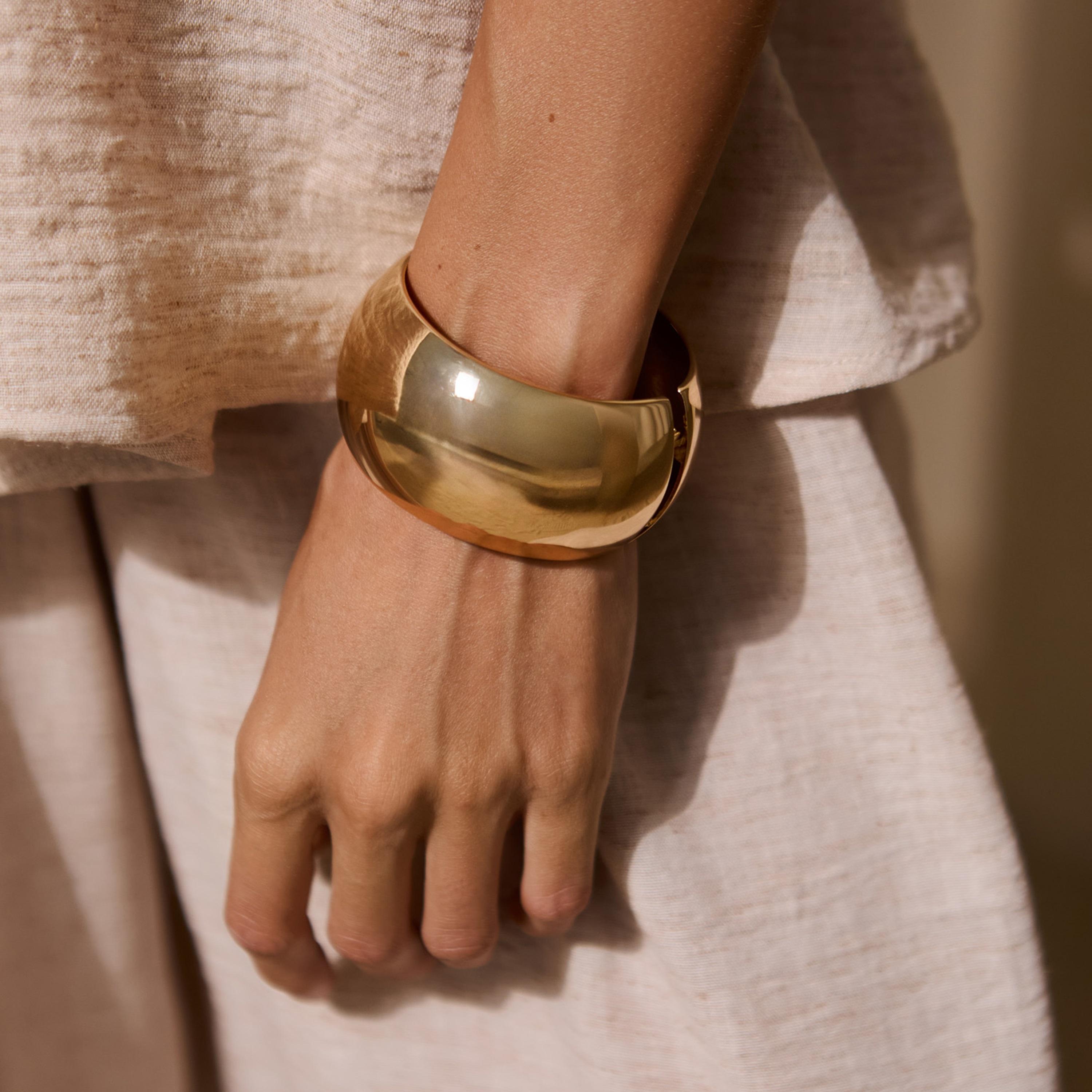 سوار ليتشي ذهبي من سبيكة النحاس بتصميم ضخم-women-watchesandjewellery-jewellery-banglesandbracelets-image-4