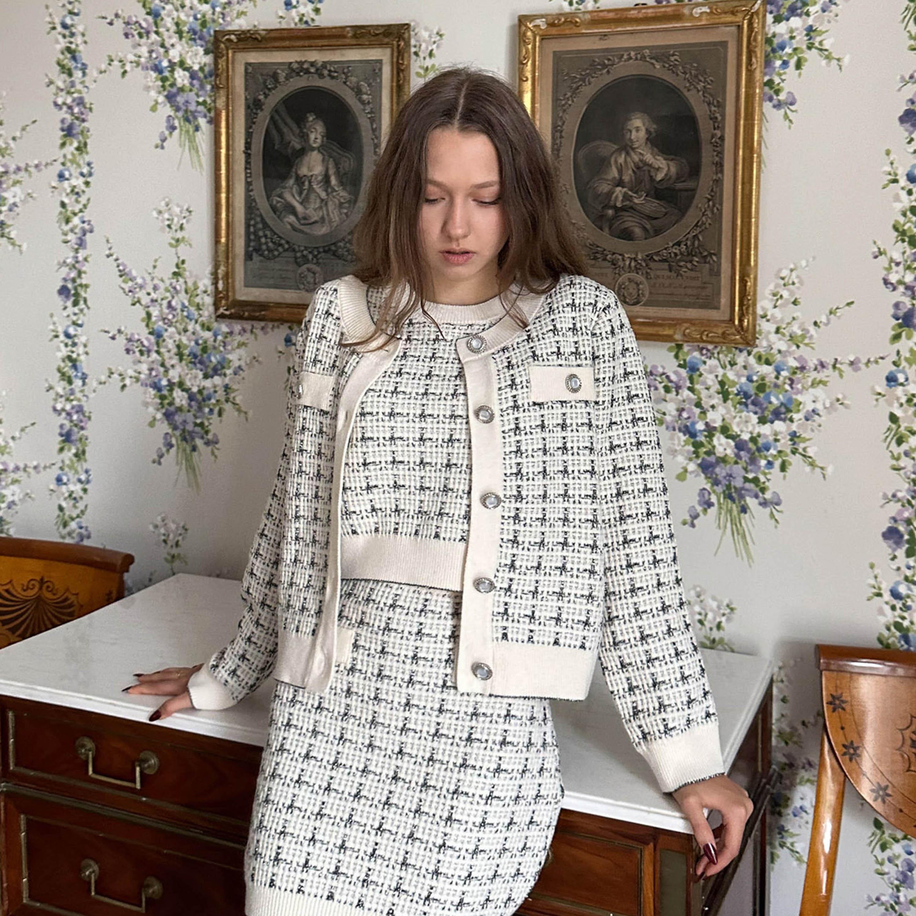 كارديجان حريمي بملمس بارز باللون الأبيض من ليتشي-women-winterwear-cardigansandjumpers-cardigans-image-1