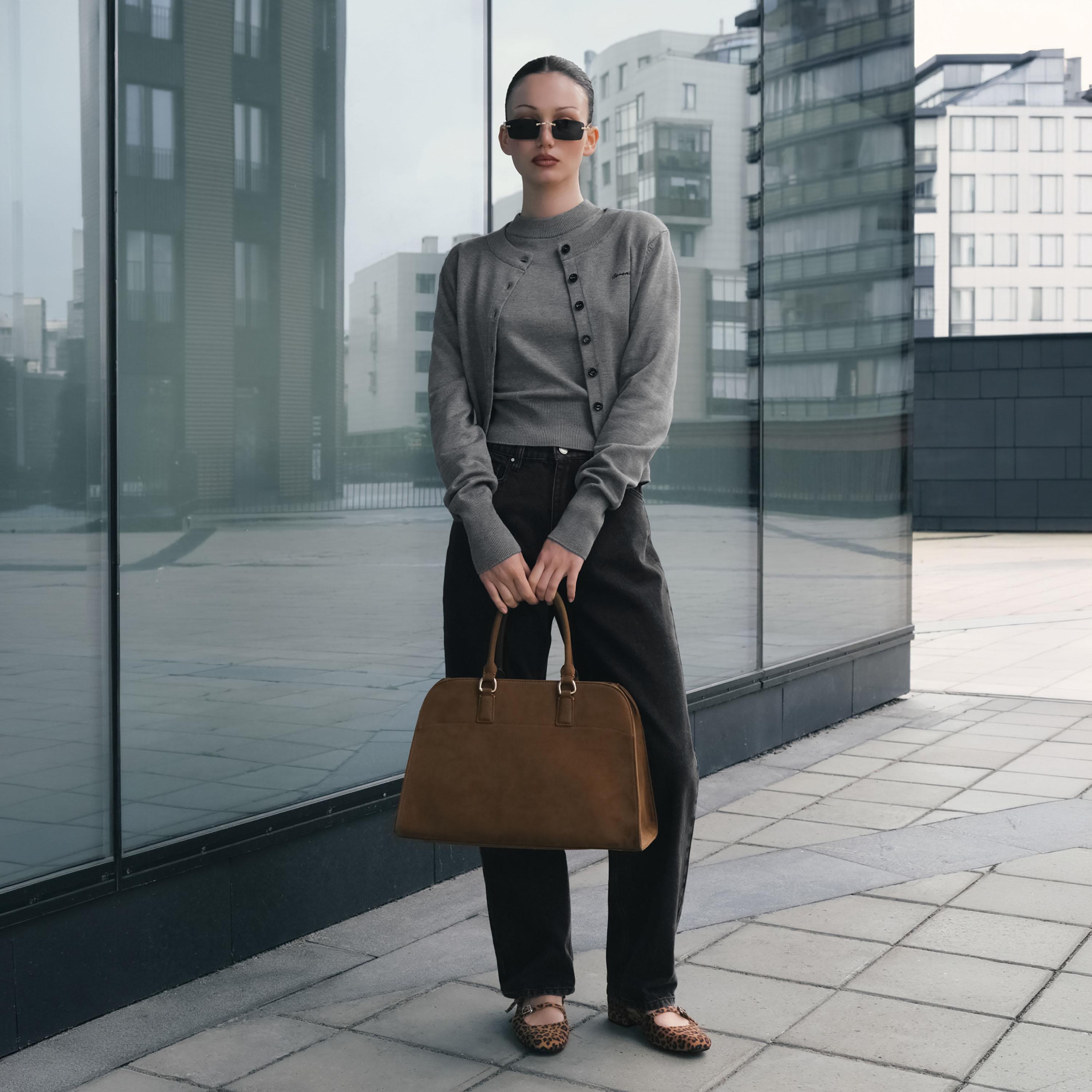 كارديجان حريمي من ليتشي-women-winterwear-cardigansandjumpers-cardigans-image-3