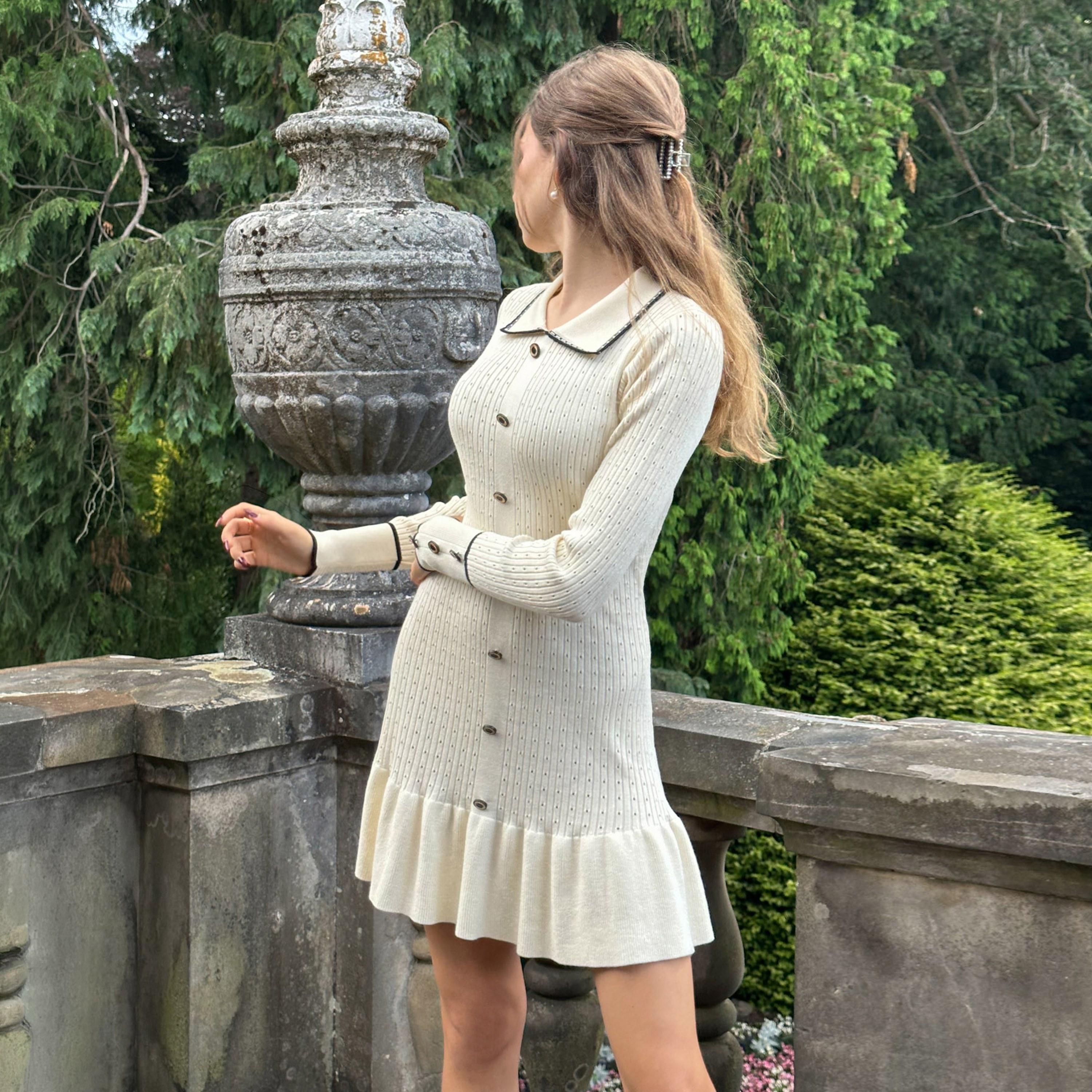 فستان ميني مضلع بياقة وخصر منخفض للنساء باللون الأبيض من ليتشي-women-clothing-dresses-image-3